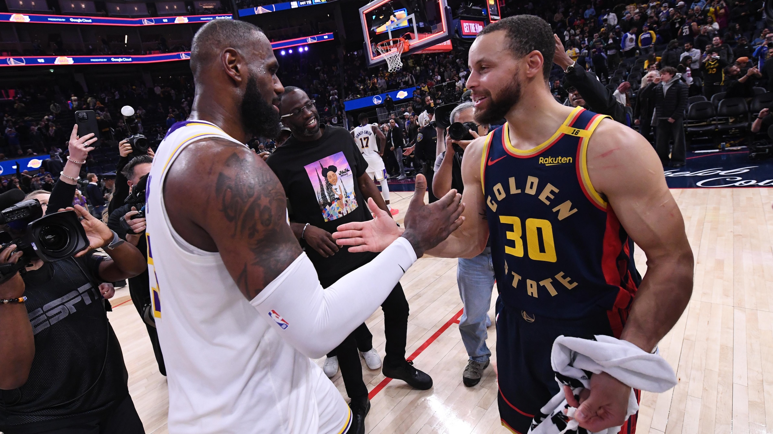 Los Angeles Lakers v Golden State Warriors Los Angeles Lakers v Golden State Warriors