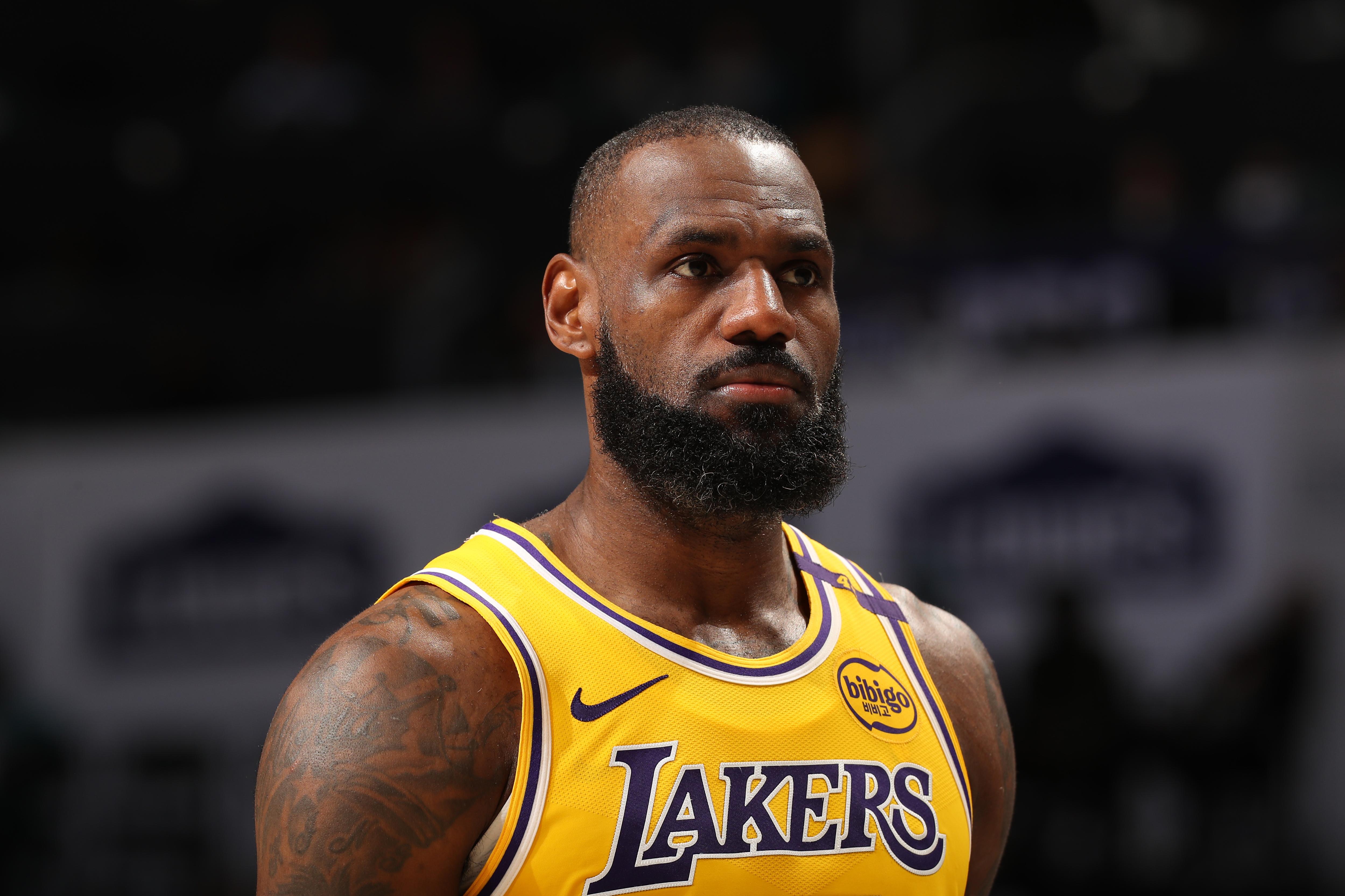 Los Angeles Lakers v Charlotte Hornets