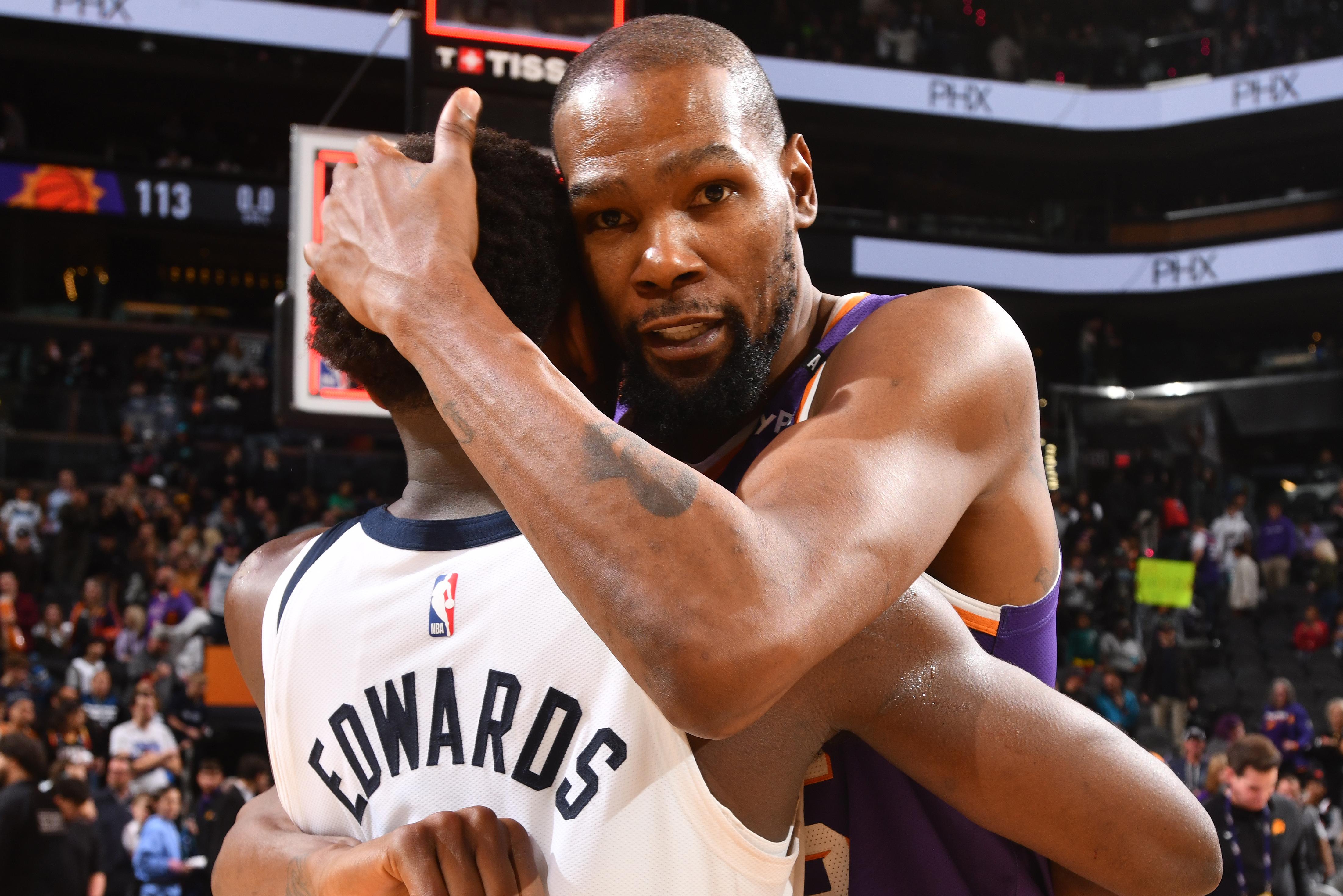 Minnesota Timberwolves v Phoenix Suns