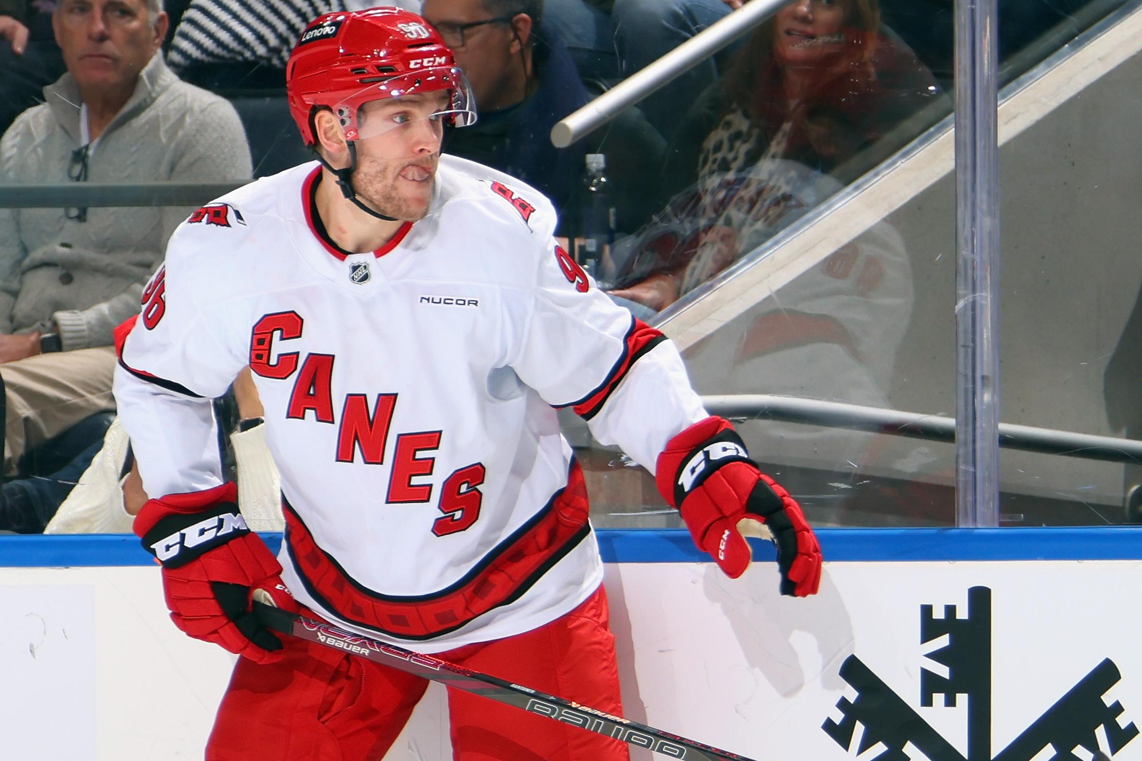 Carolina Hurricanes v New York Islanders
