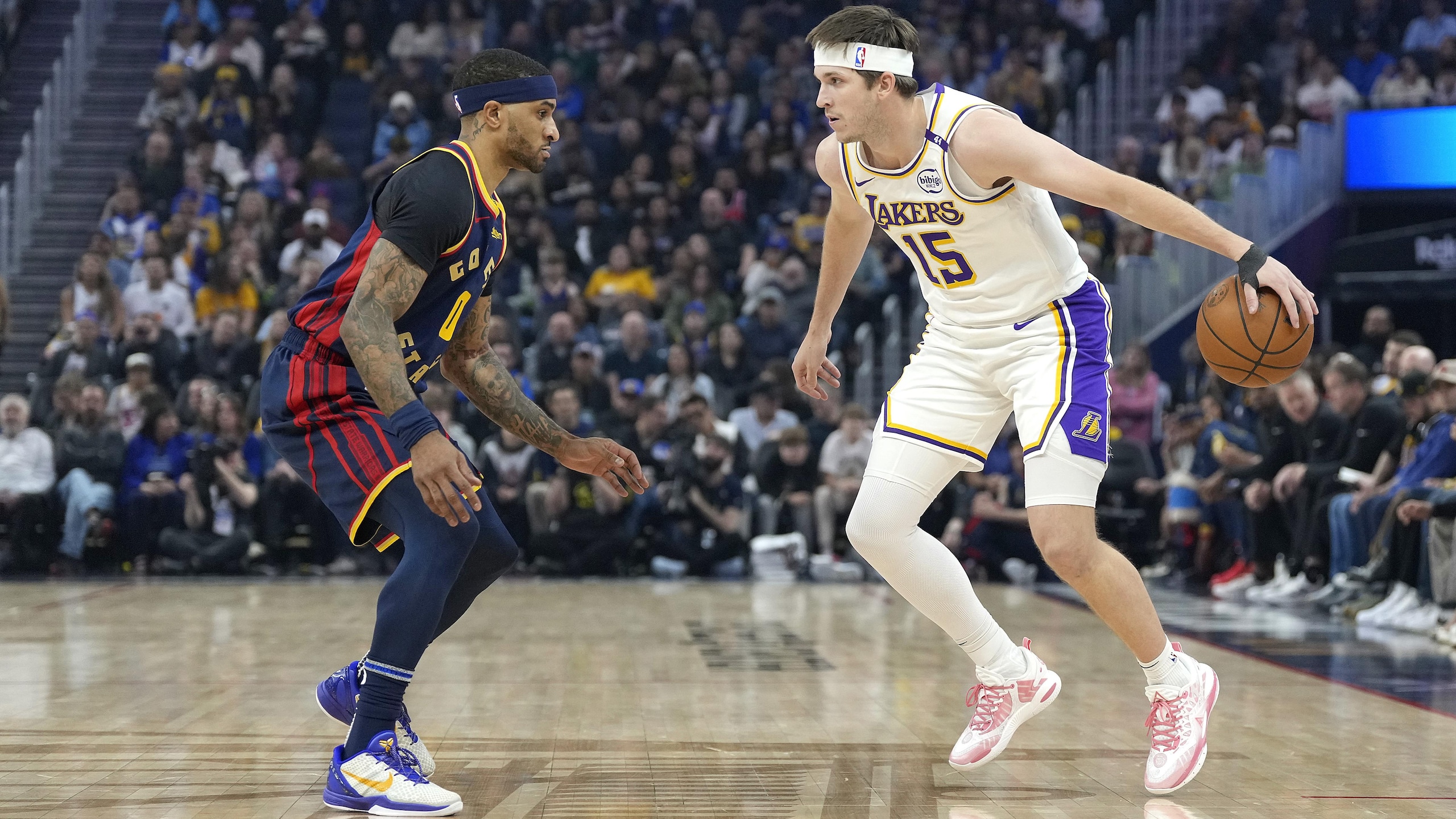 Los Angeles Lakers v Golden State Warriors