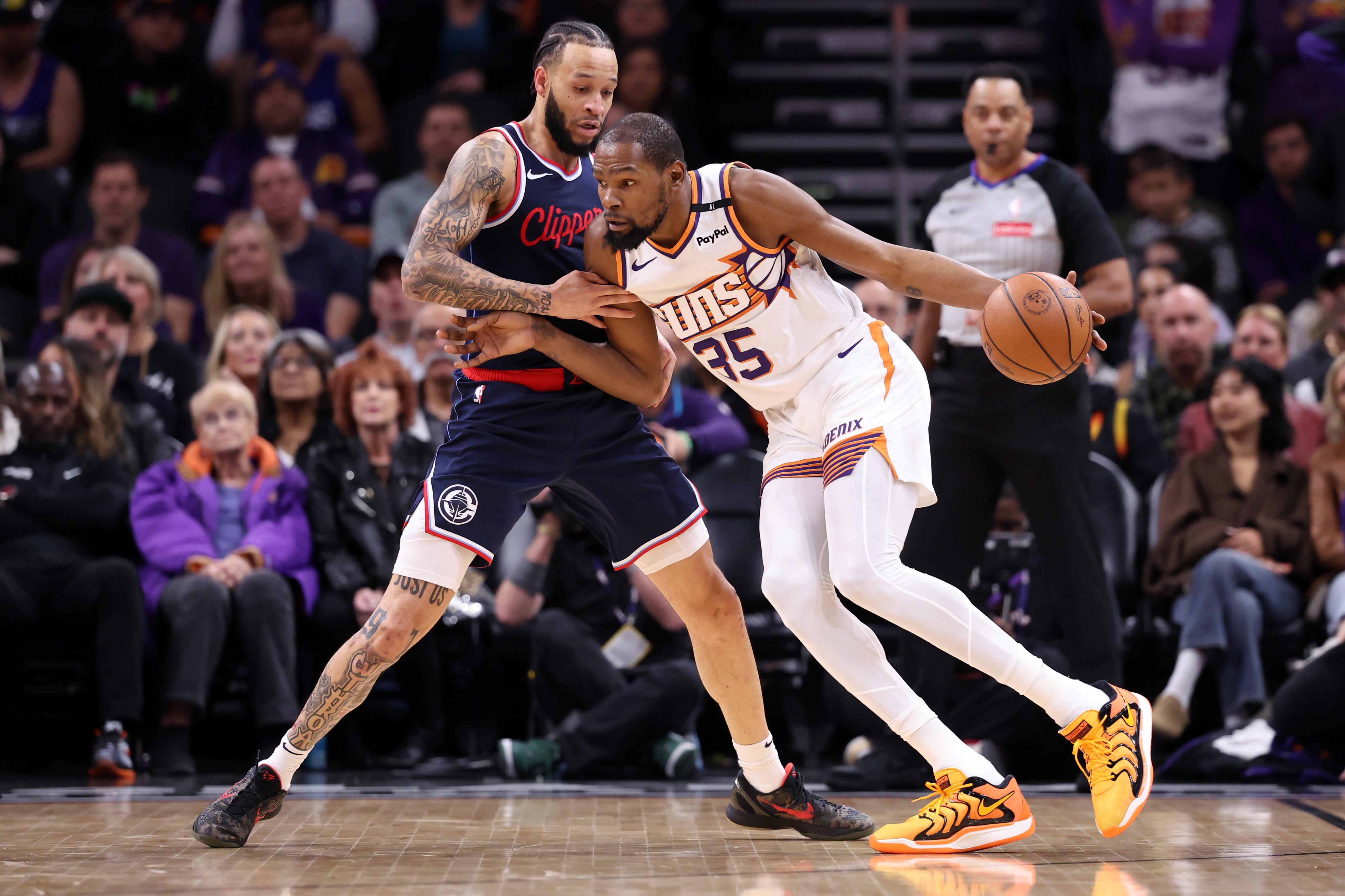 Los Angeles Clippers v Phoenix Suns