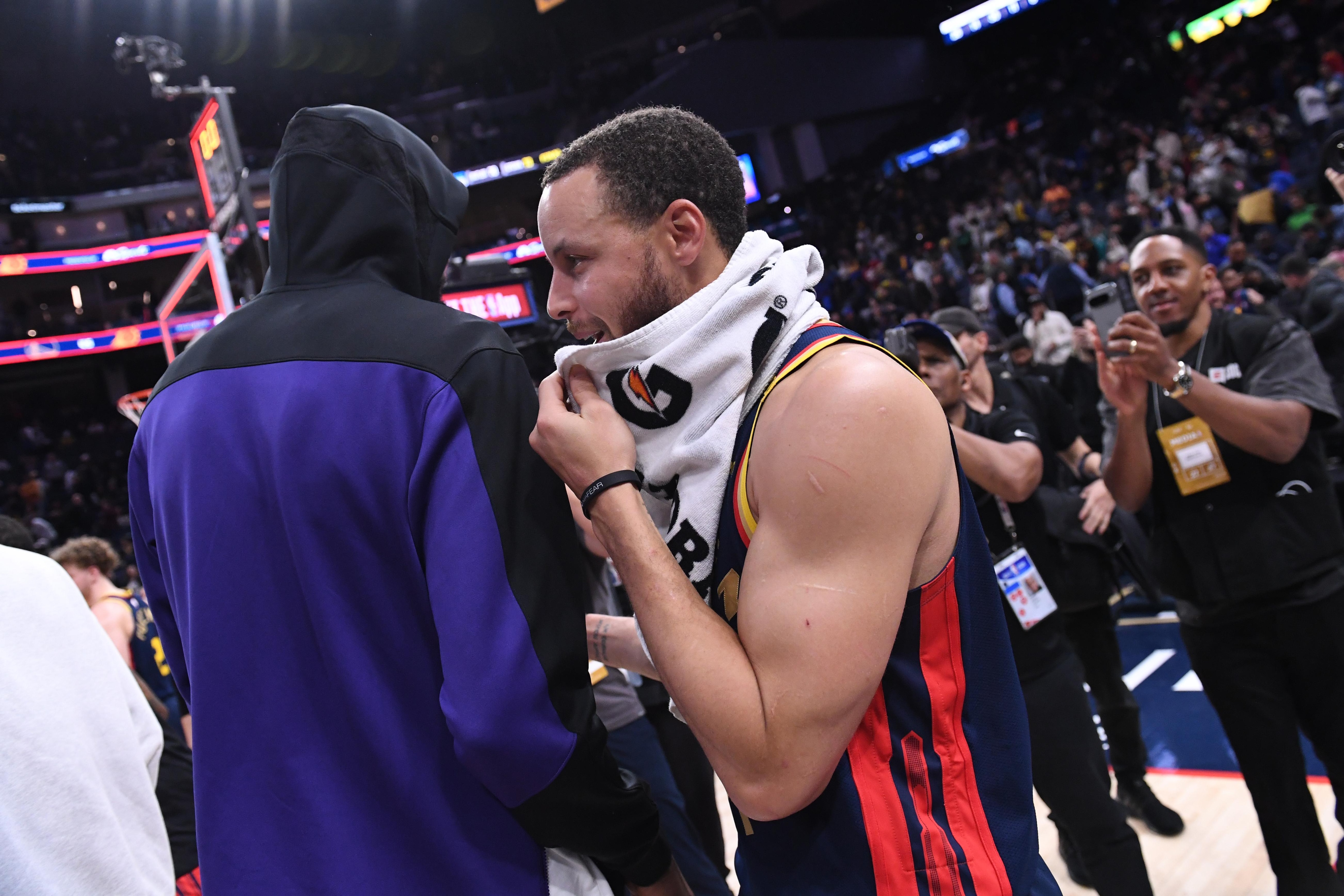 Phoenix Suns v Golden State Warriors