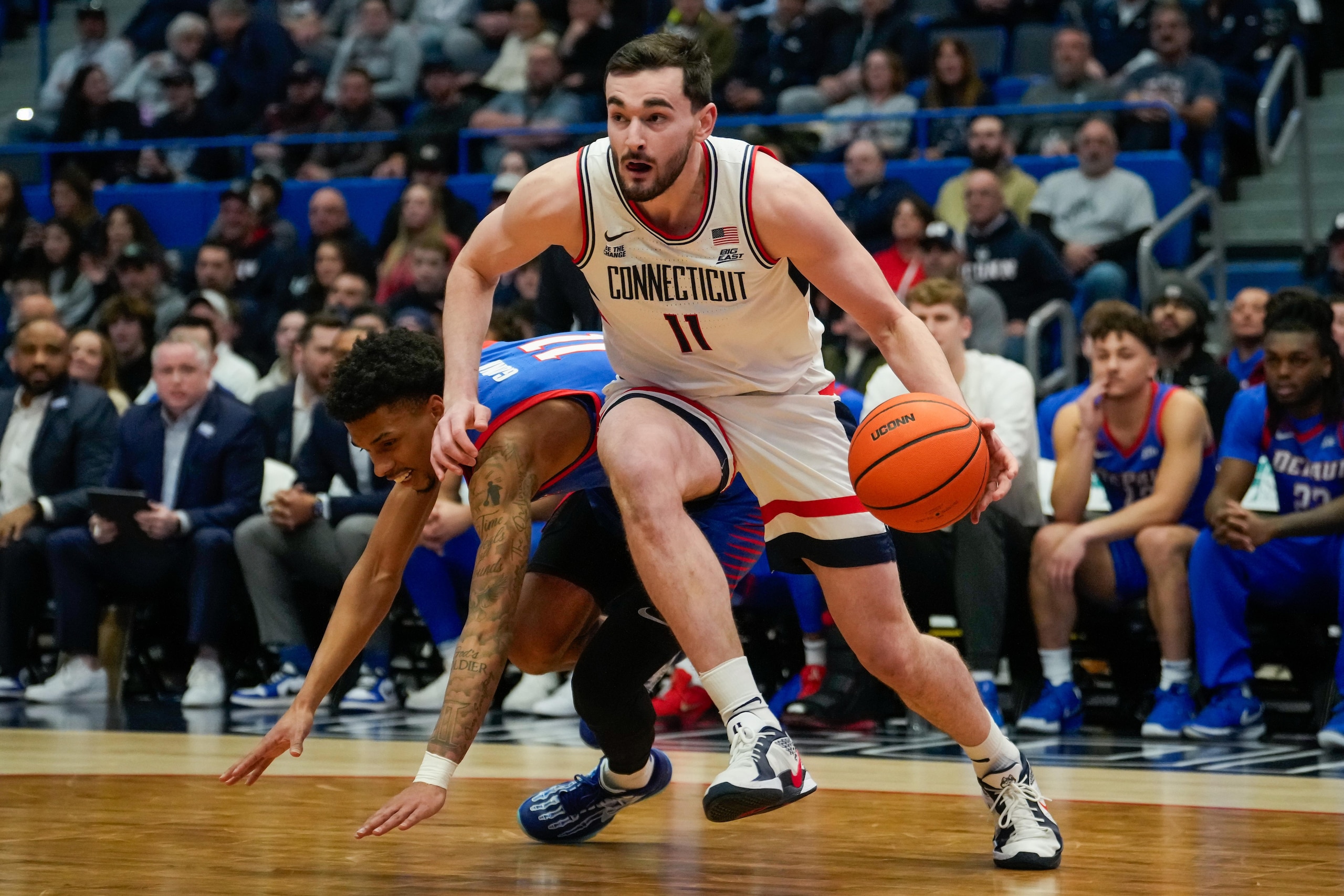 DePaul v Connecticut