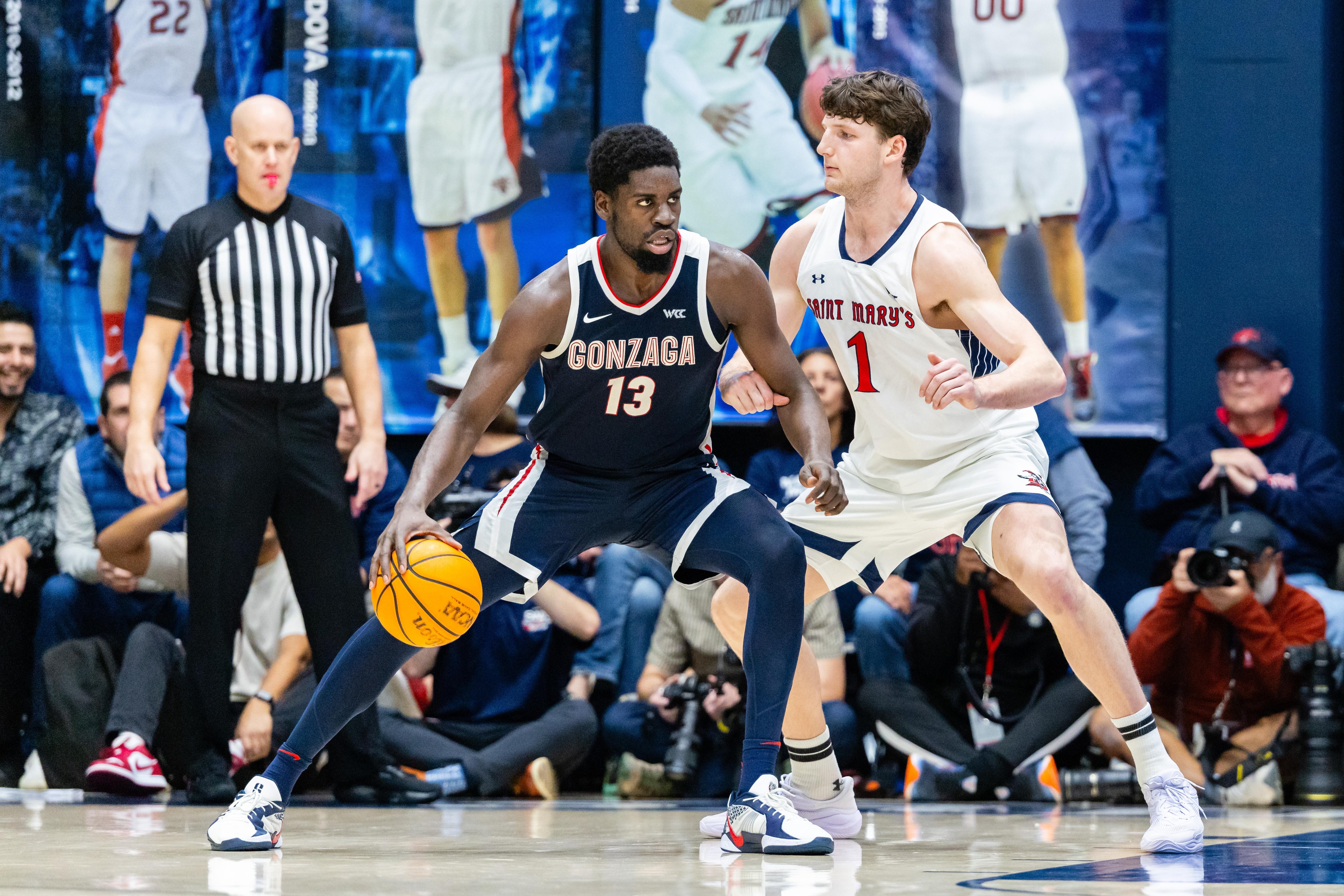 COLLEGE BASKETBALL: FEB 01 Gonzaga at Saint Mary's