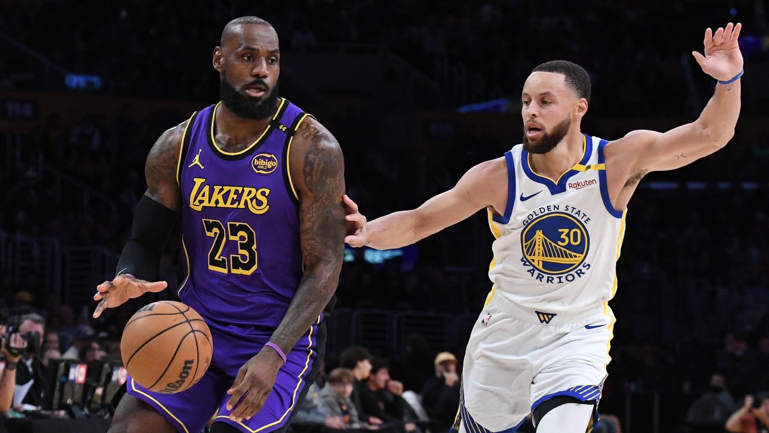 Golden State Warriors v Los Angeles Lakers Golden State Warriors v Los Angeles Lakers