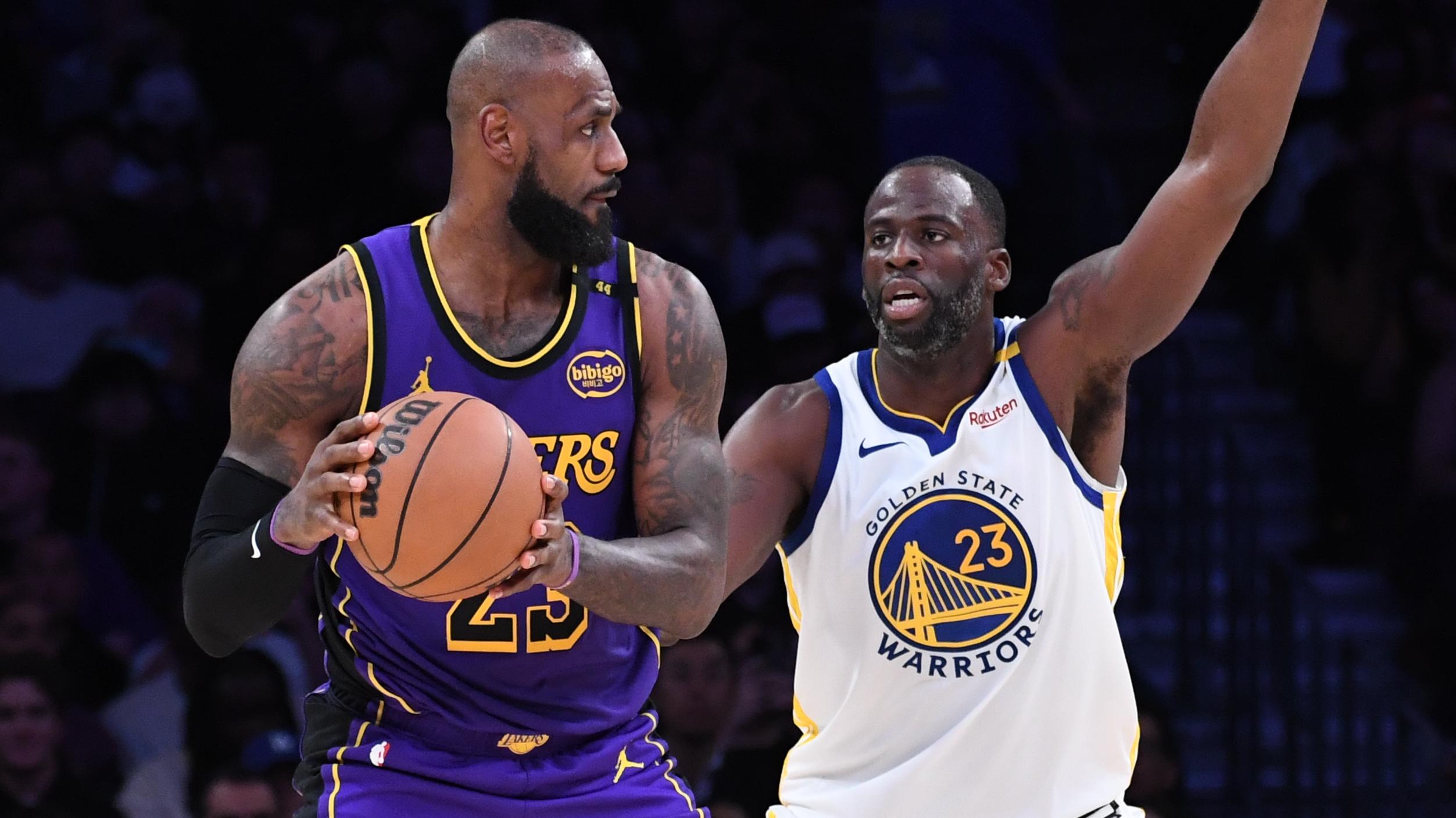 Golden State Warriors v Los Angeles Lakers