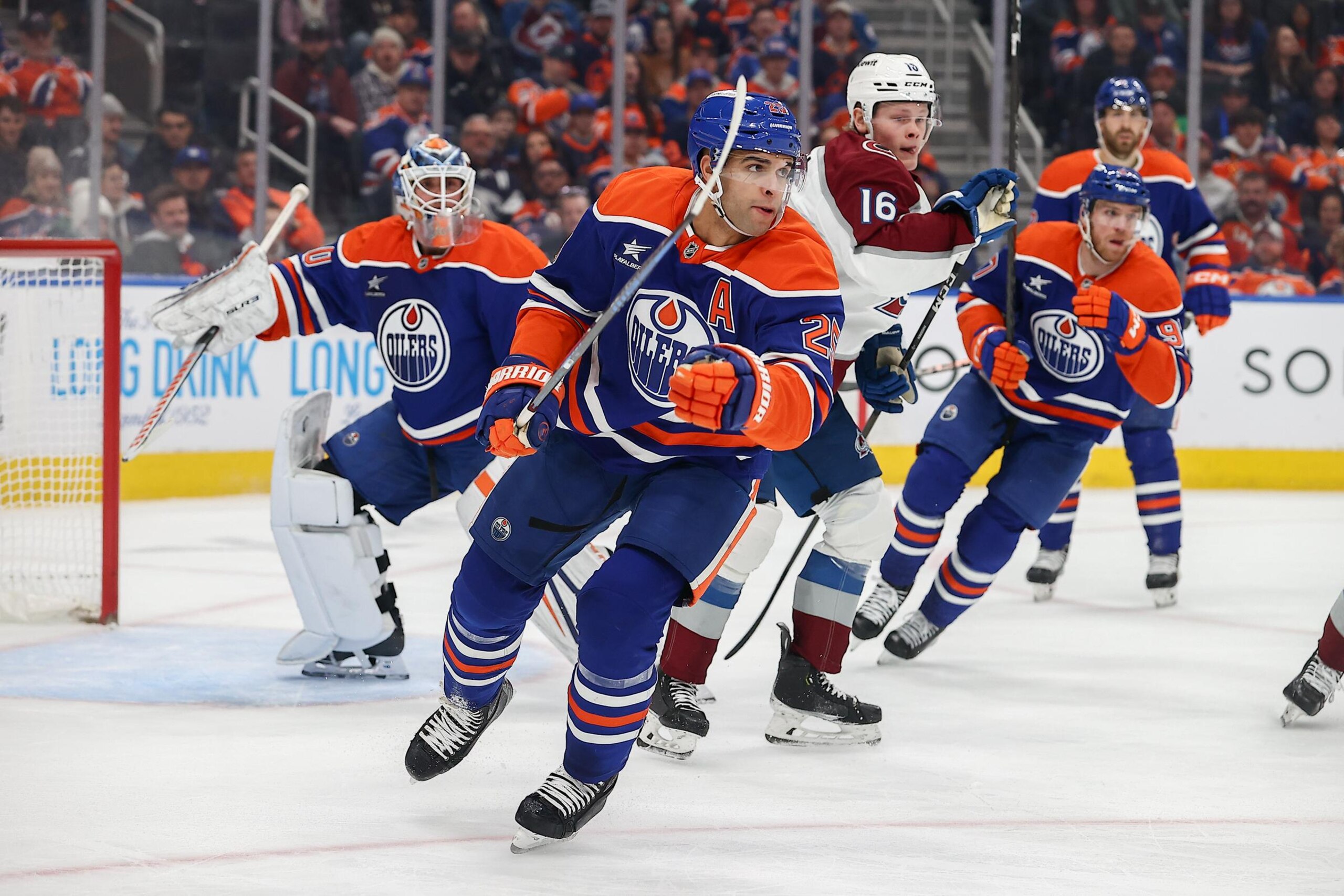 NHL: FEB 07 Avalanche at Oilers