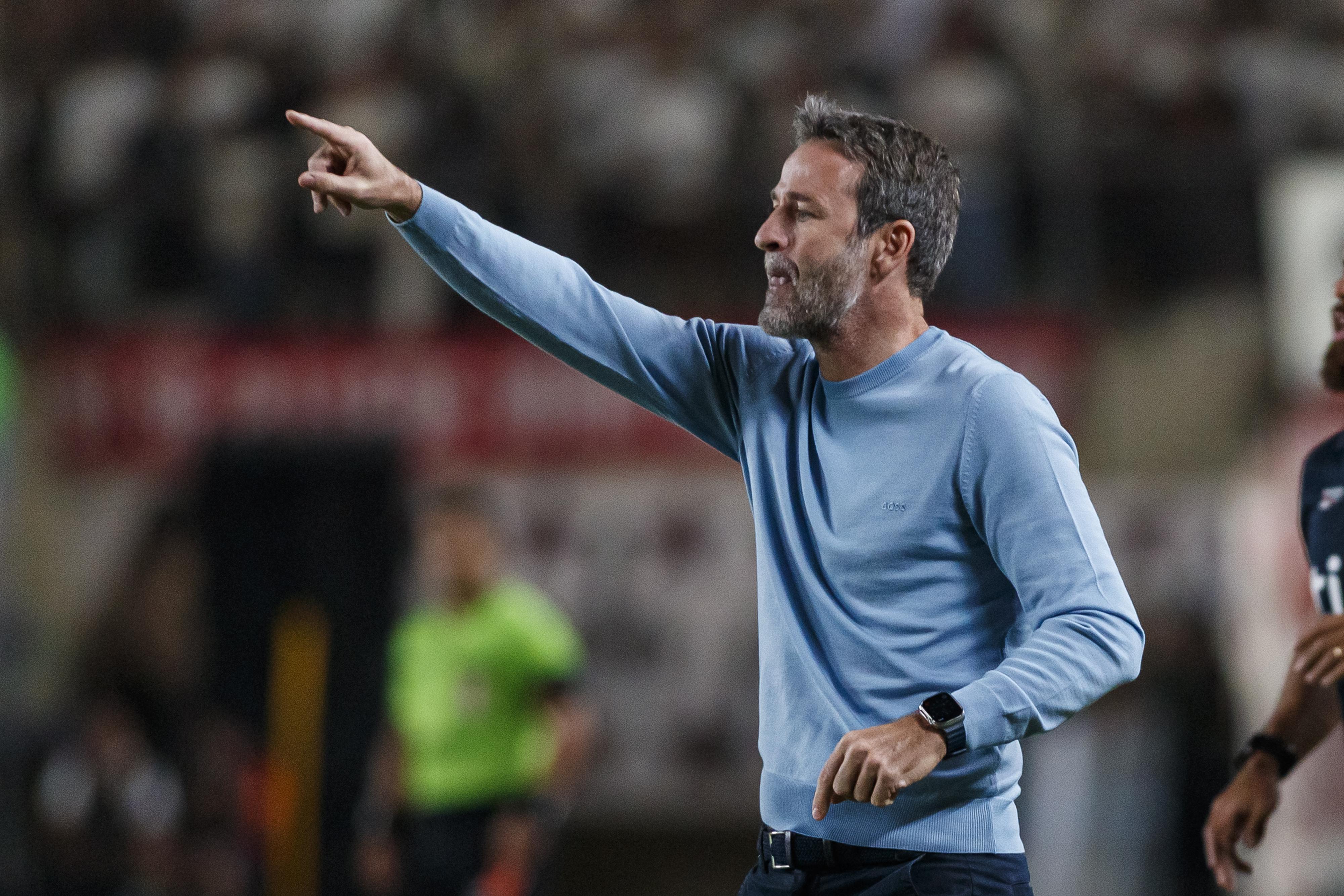 Universitario v Panama National Team - Noche Crema 2025