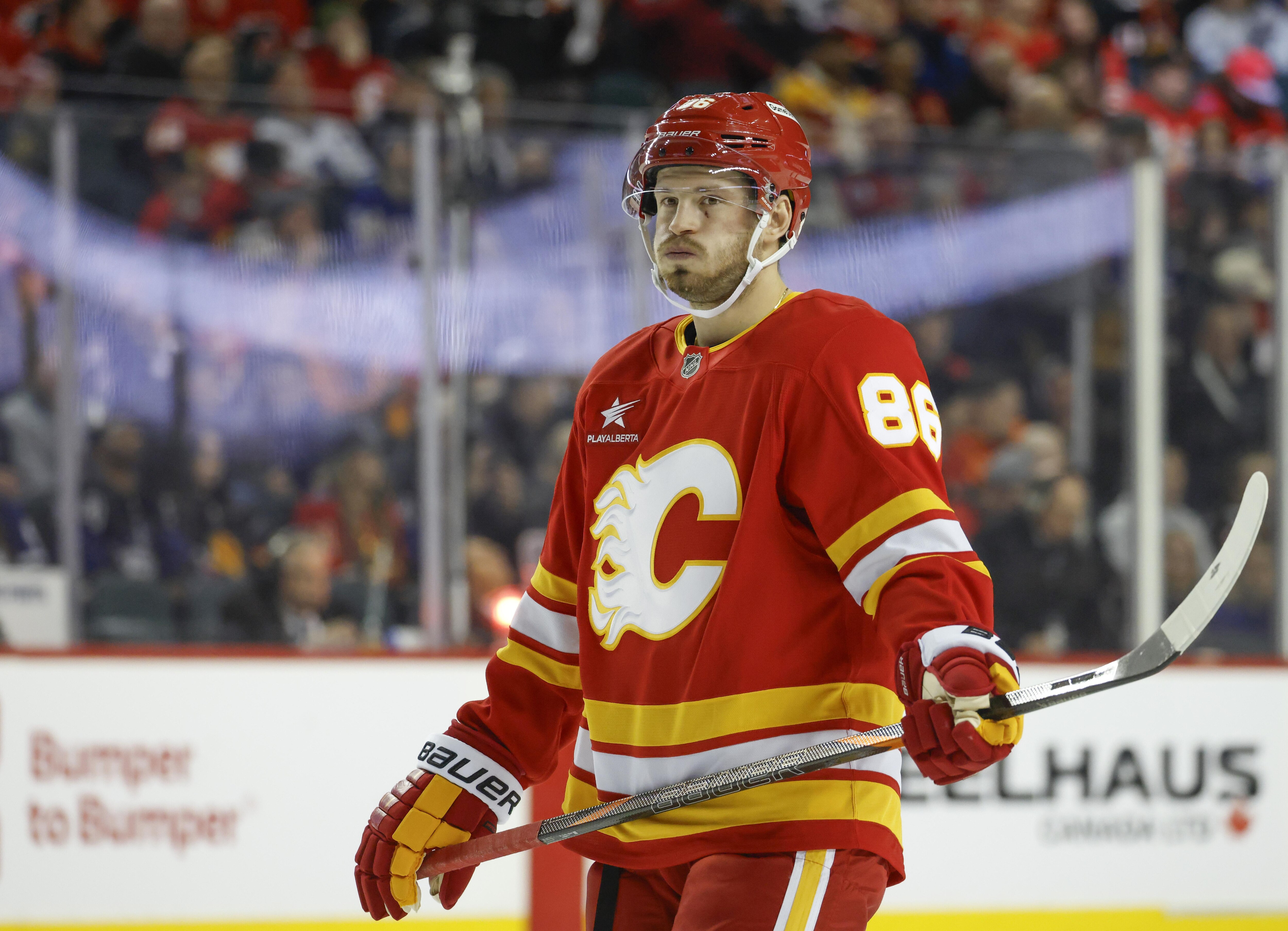 Toronto Maple Leafs v Calgary Flames Toronto Maple Leafs v Calgary Flames