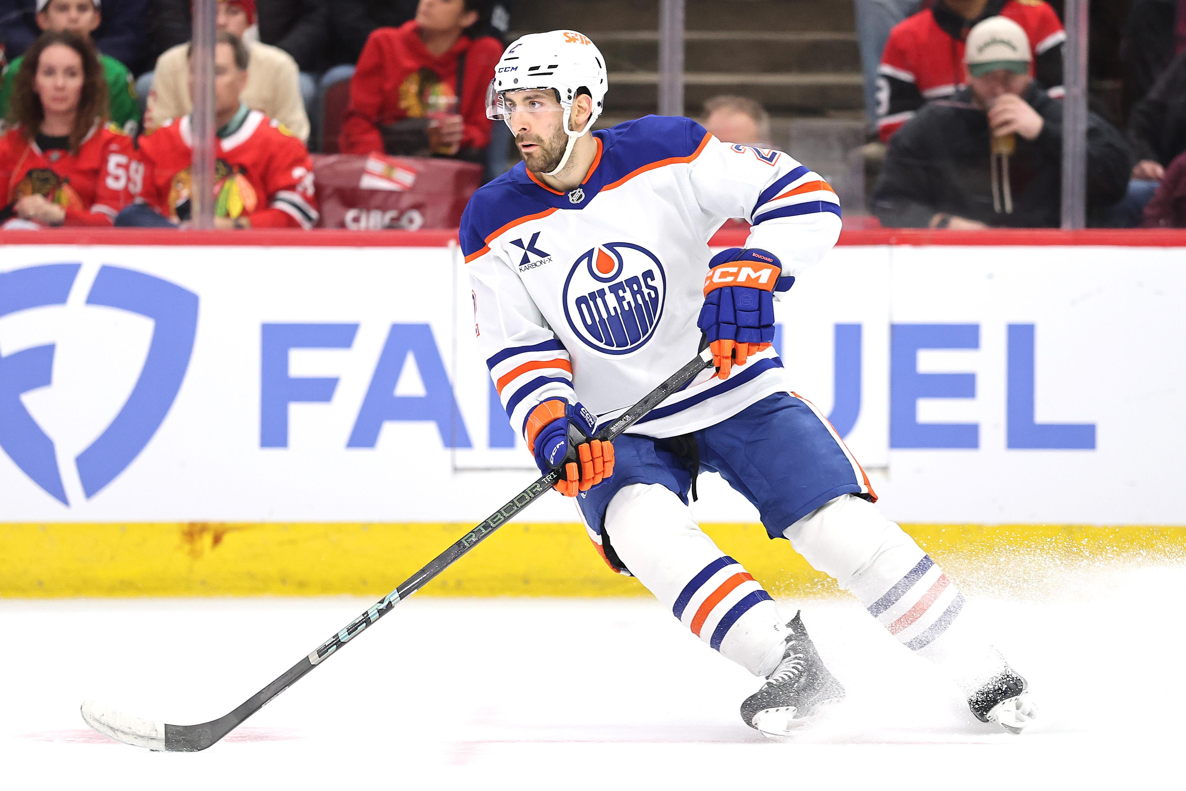 Edmonton Oilers v Chicago Blackhawks