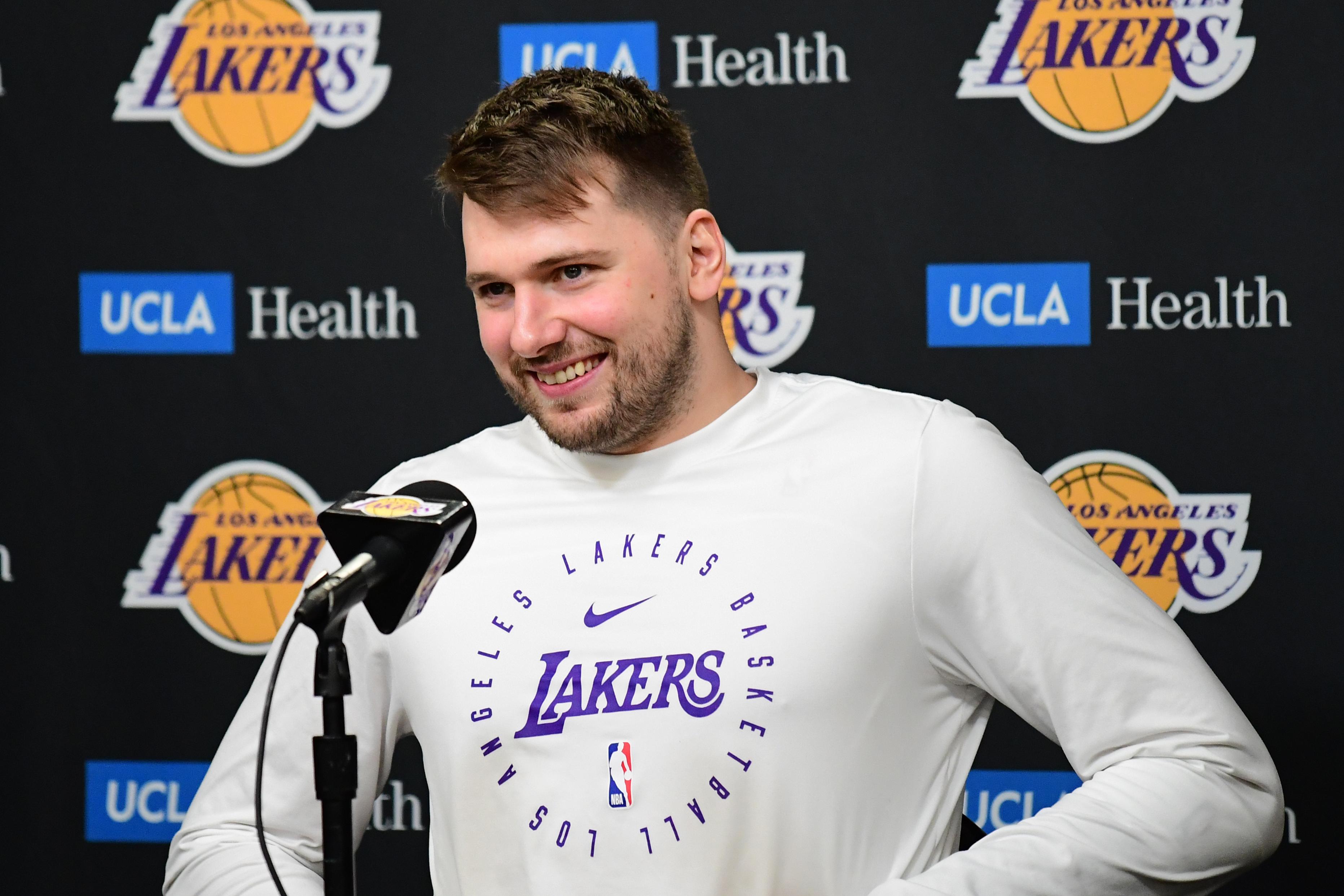 Utah Jazz v Los Angeles Lakers