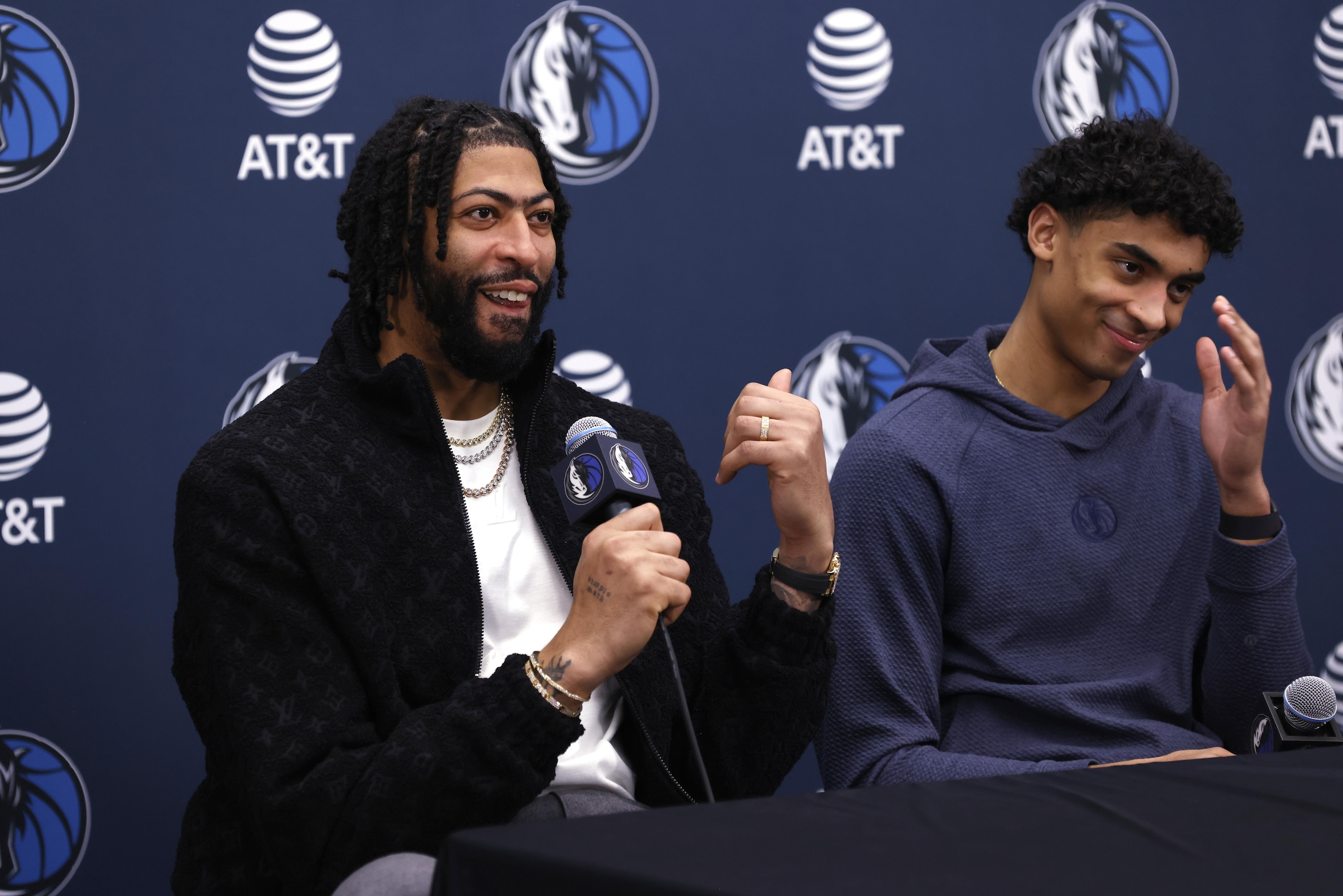 Dallas Mavericks Introduce Anthony Davis, Max Christie & Caleb Martin Dallas Mavericks Introduce Anthony Davis, Max Christie & Caleb Martin