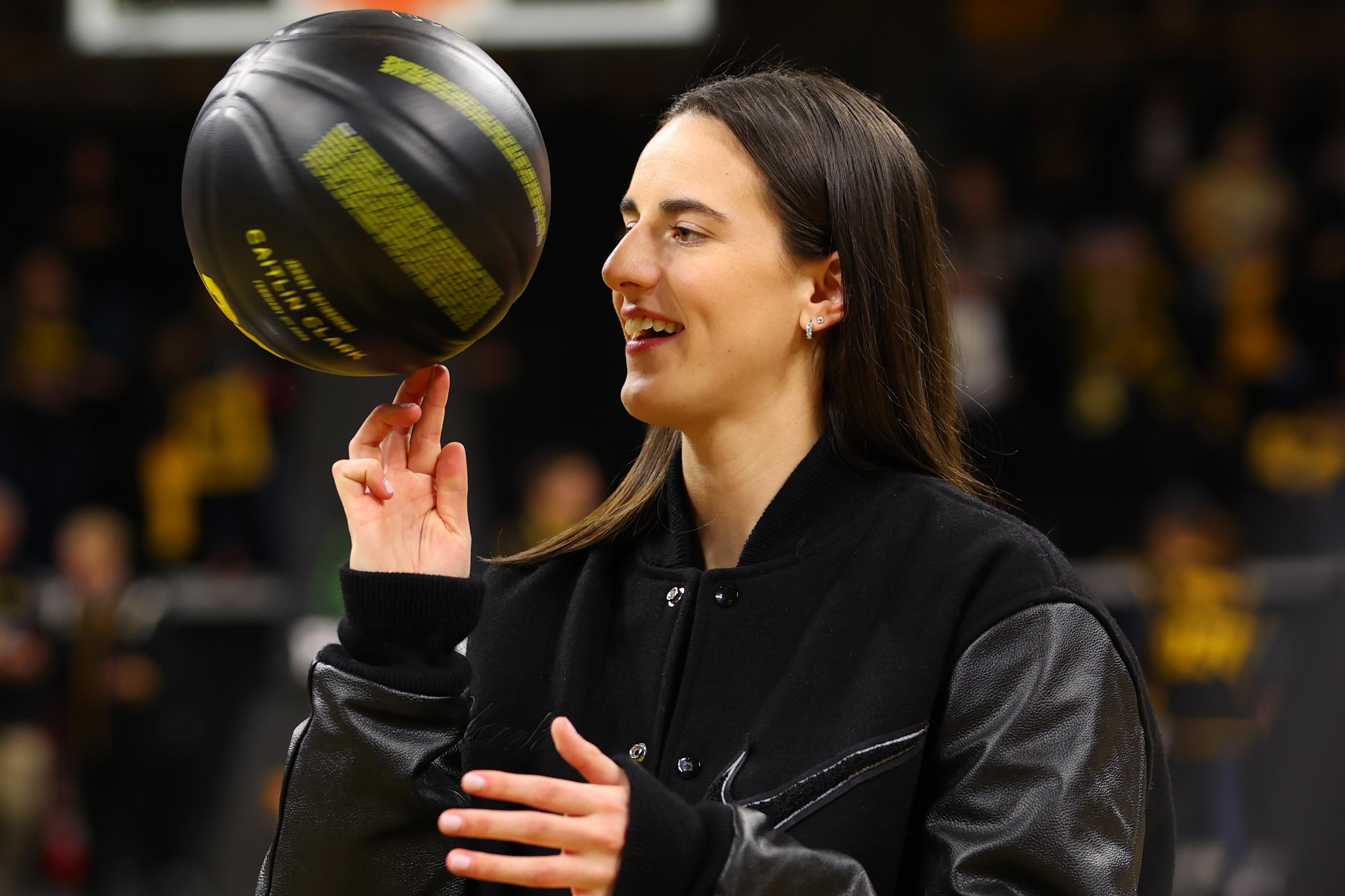 Caitlin Clark WNBA Rookie Card Hunt Has Led to 700% Increase in Box Prices,  Above NBA