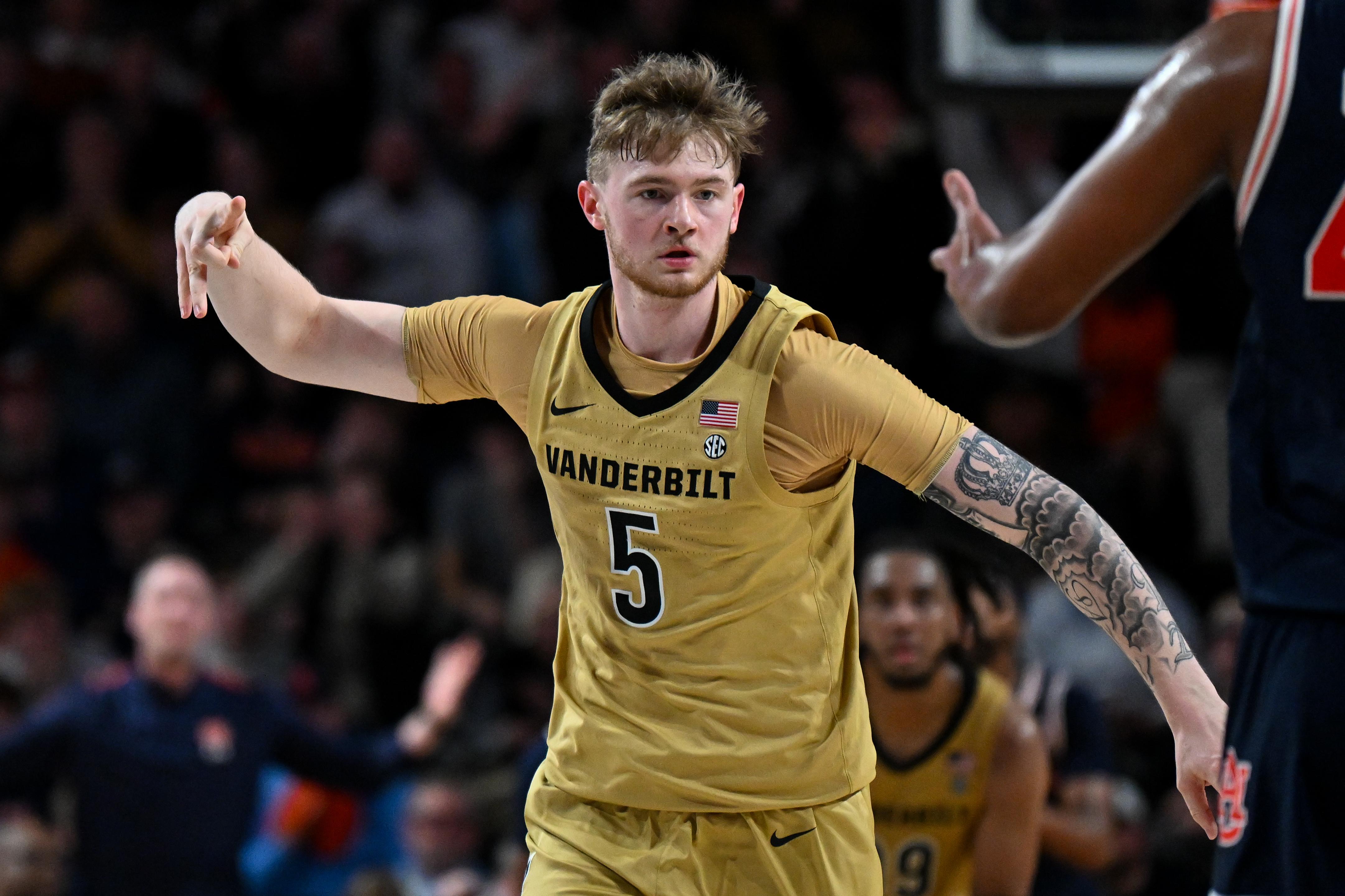 Auburn v Vanderbilt