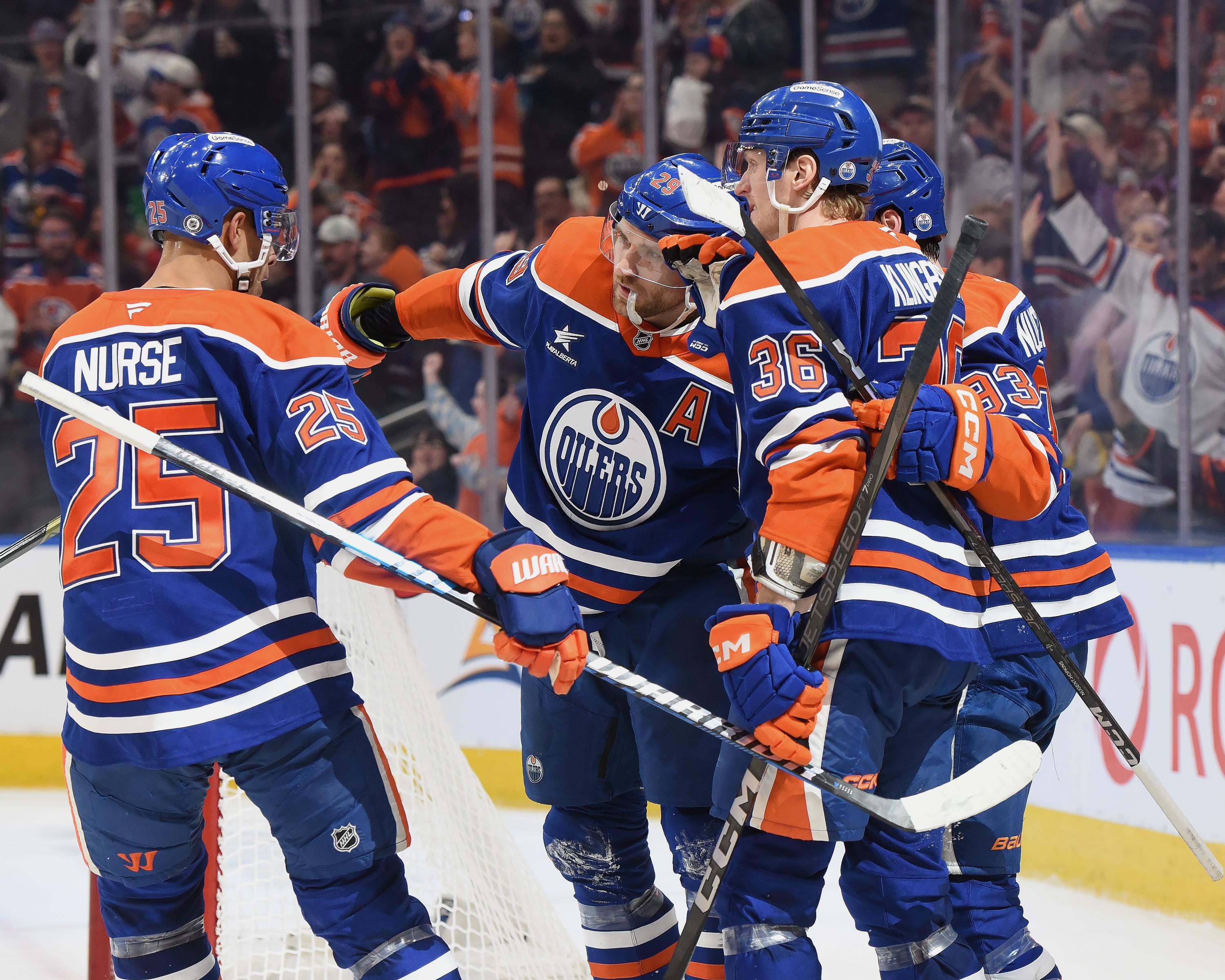 Colorado Avalanche v Edmonton Oilers