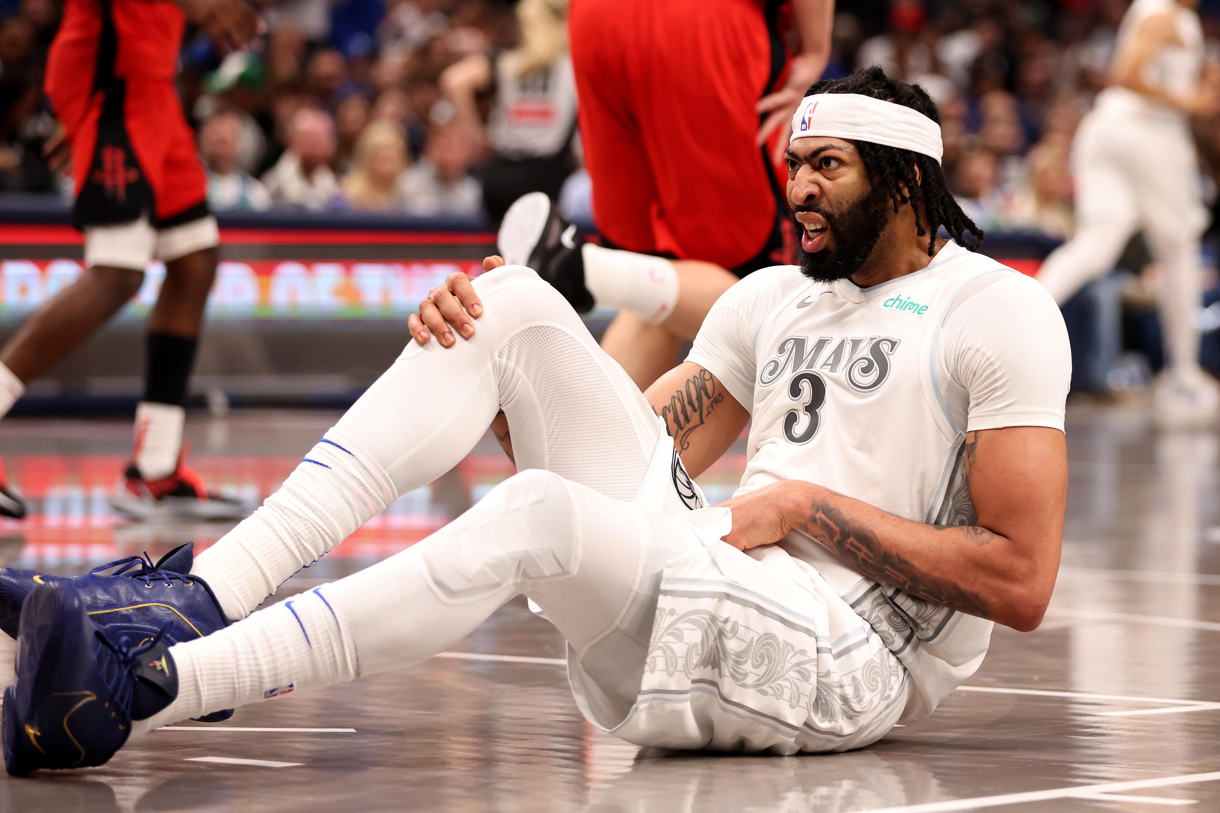 Houston Rockets v Dallas Mavericks