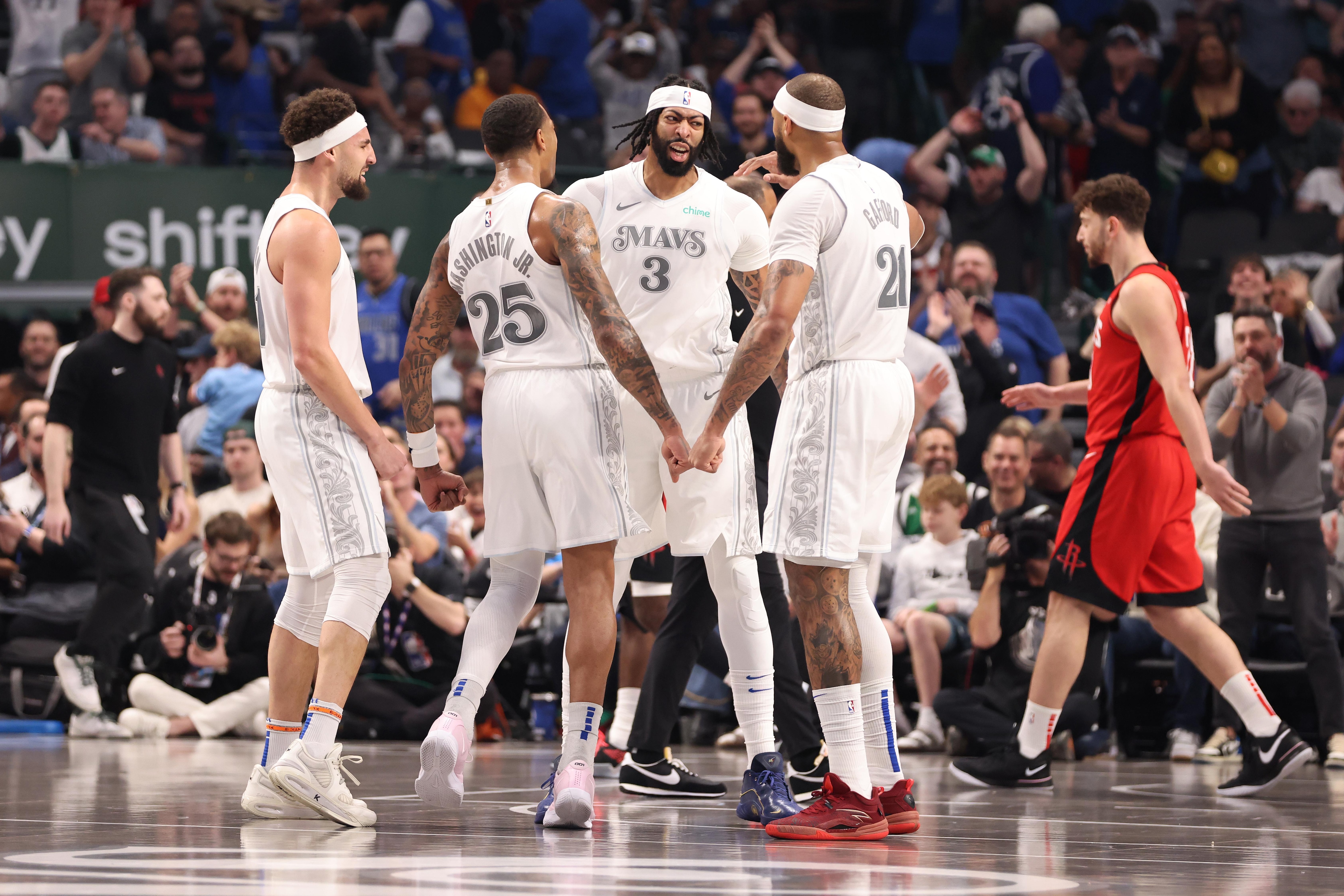 Houston Rockets v Dallas Mavericks