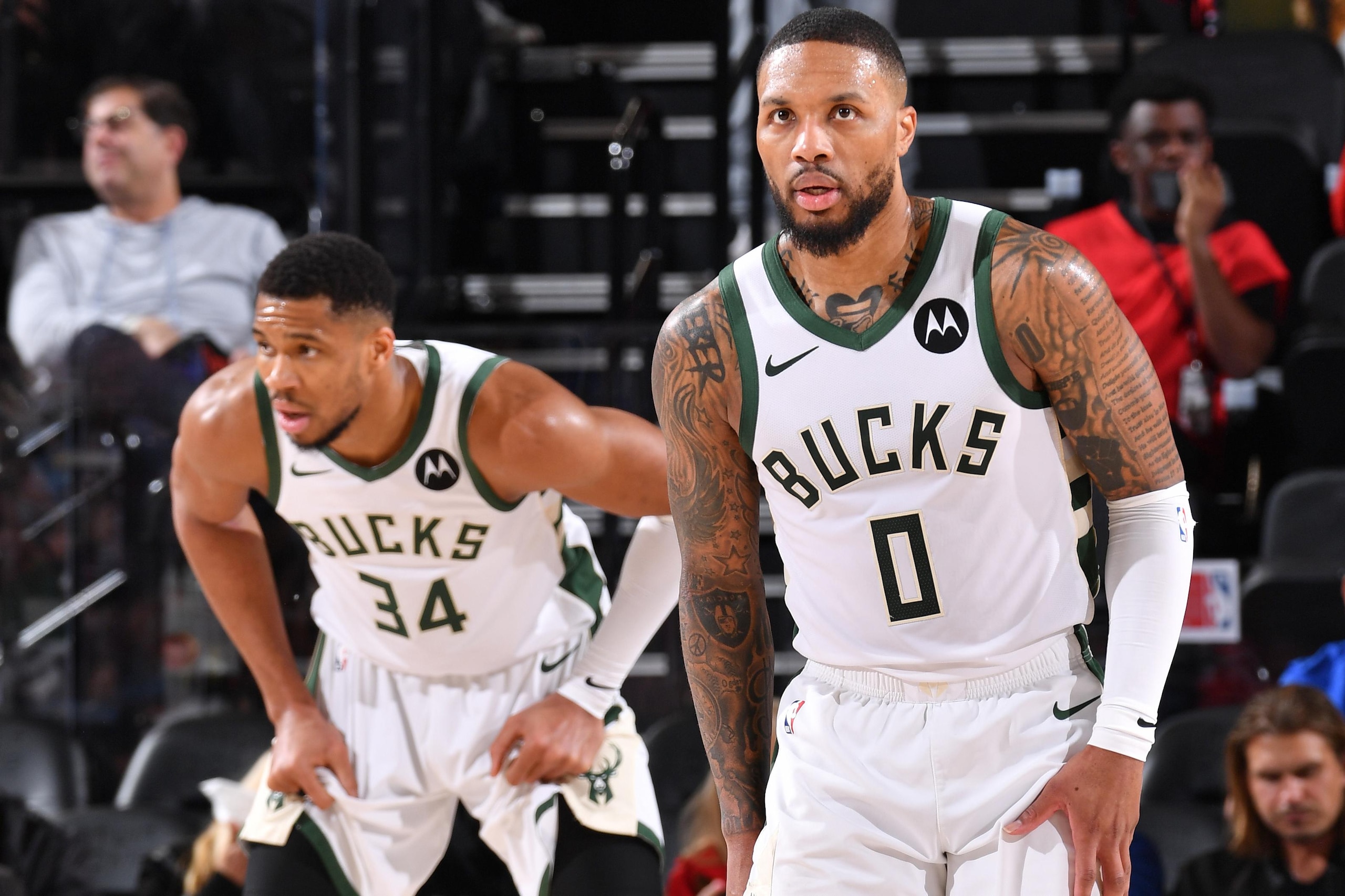 Milwaukee Bucks v Los Angeles Clippers Milwaukee Bucks v Los Angeles Clippers