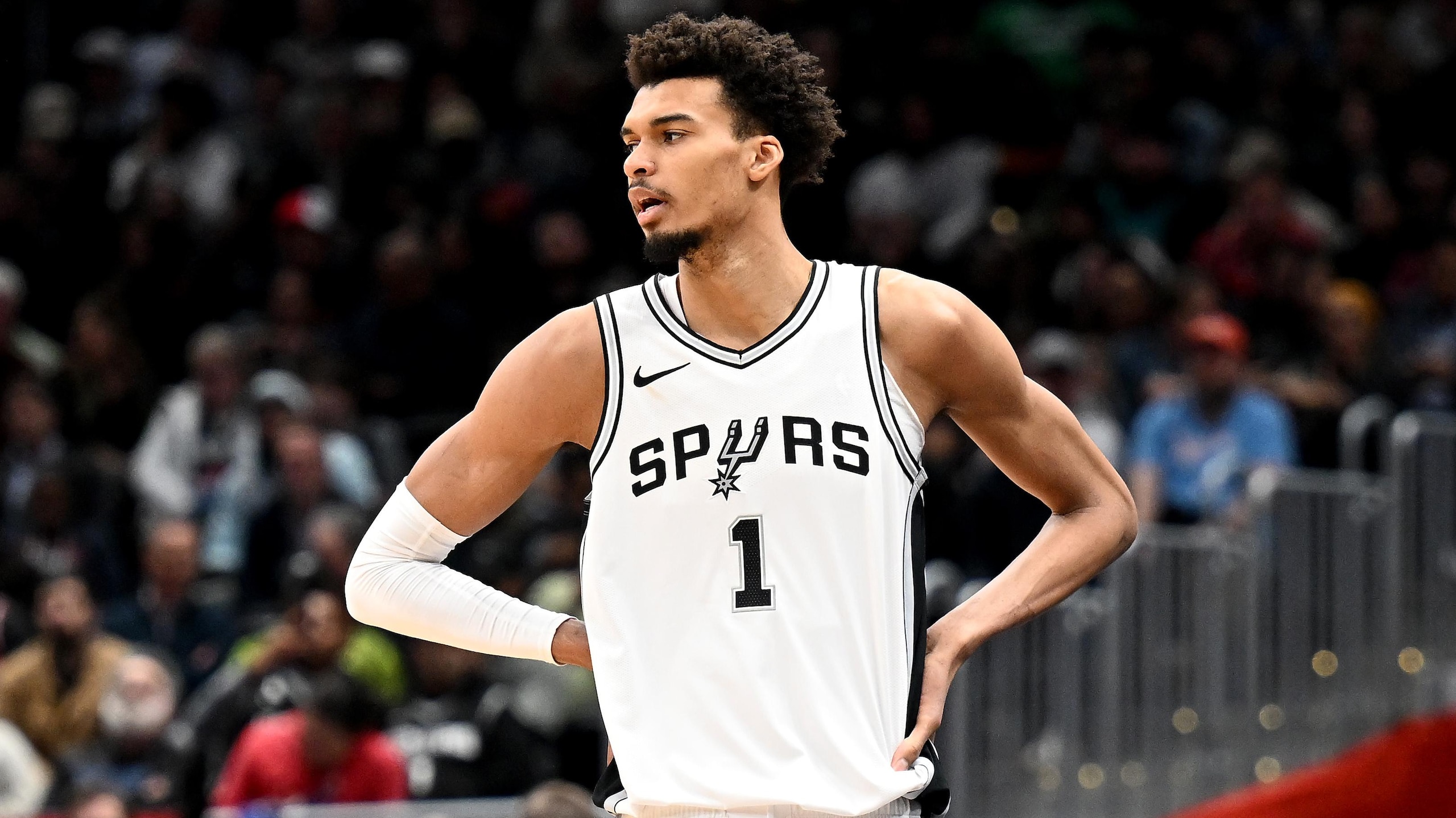 San Antonio Spurs v Washington Wizards