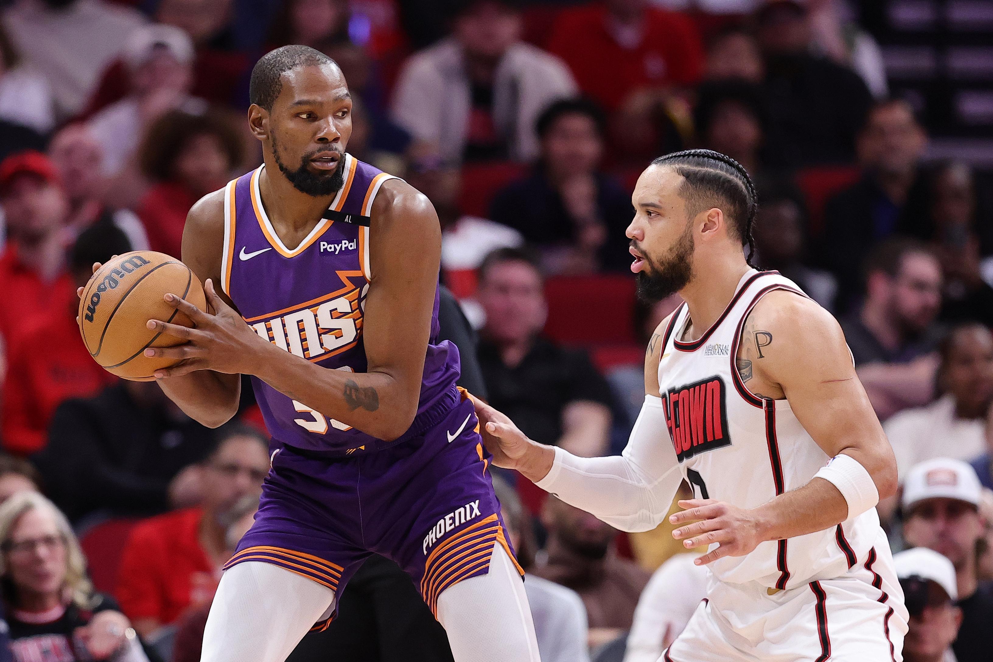 Phoenix Suns v Houston Rockets