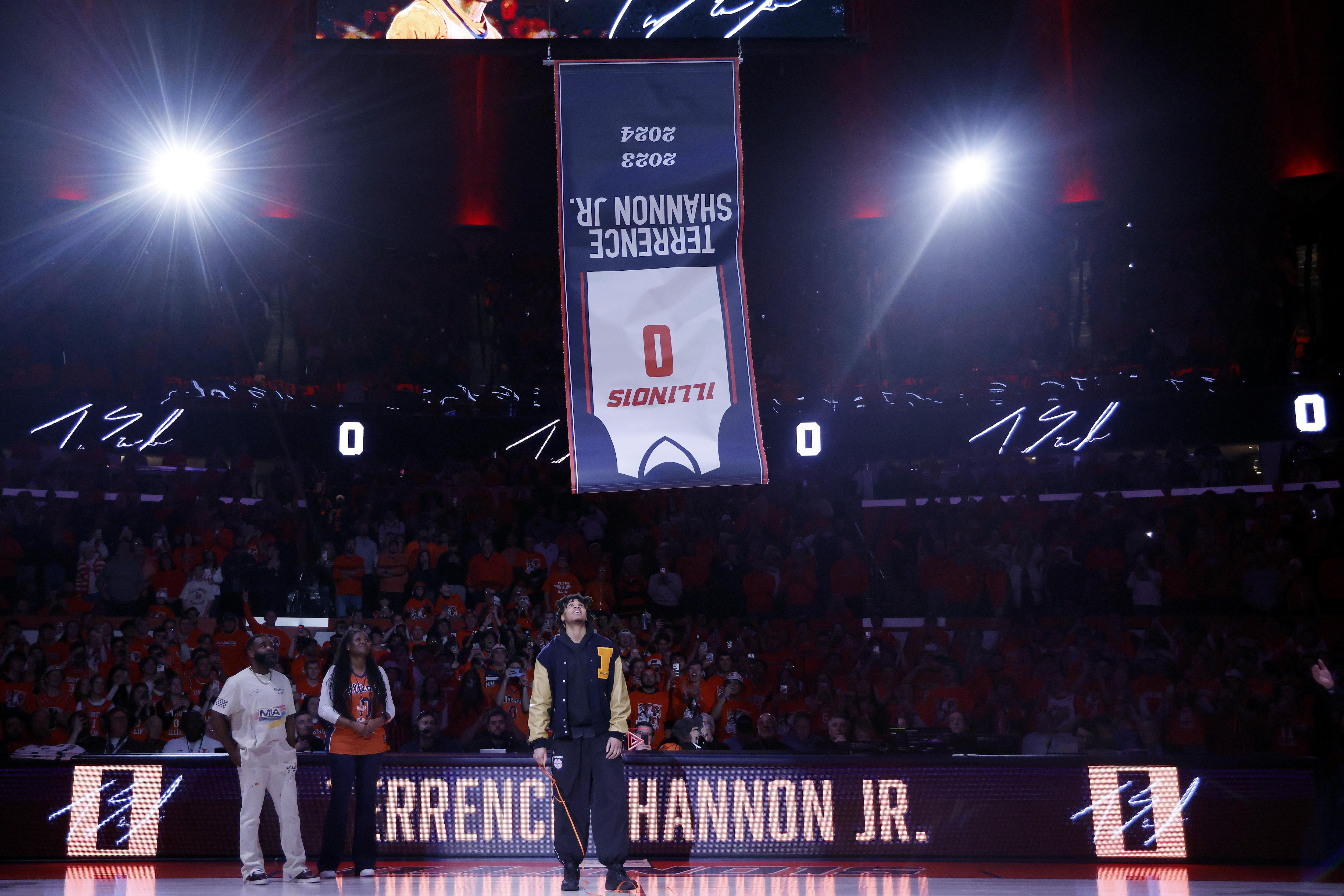 Illinois AD Takes Blame for Terrence Shannon Jr.'s Jersey Banner Revealed Upside Down