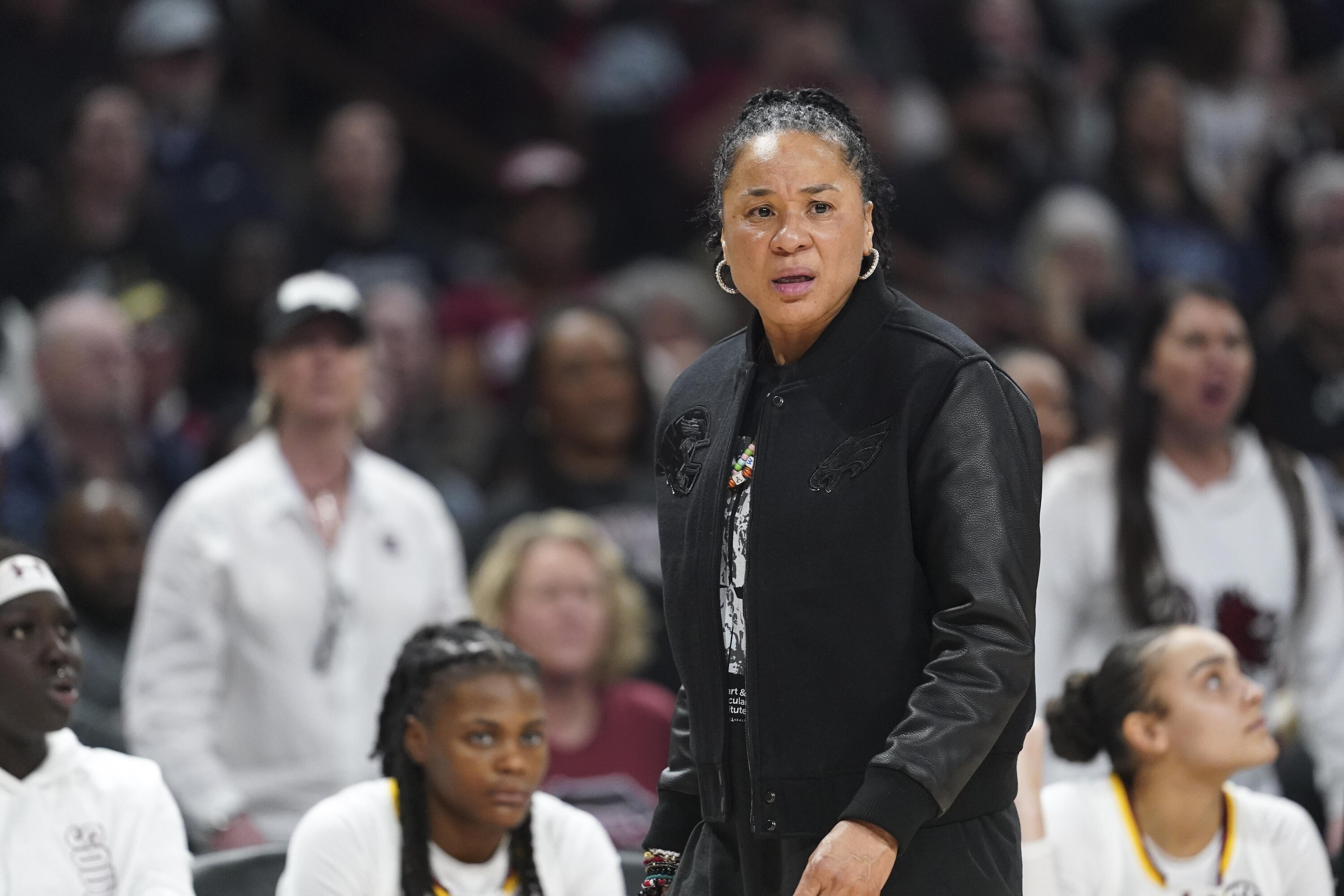 Video: South Carolina Wins Coin Flip Over Texas for No. 1 Seed in SEC ...