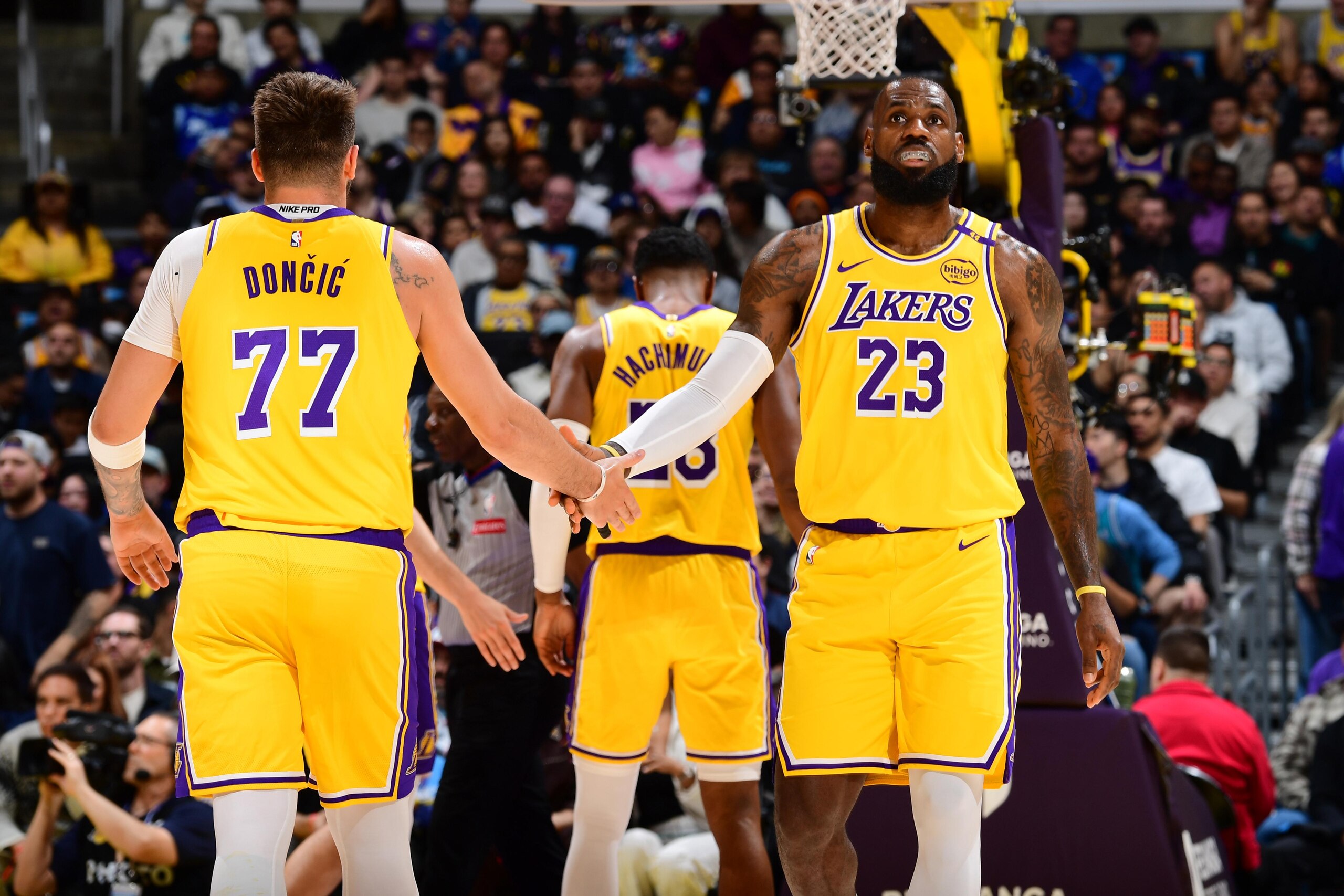 Charlotte Hornets v Los Angeles Lakers Charlotte Hornets v Los Angeles Lakers
