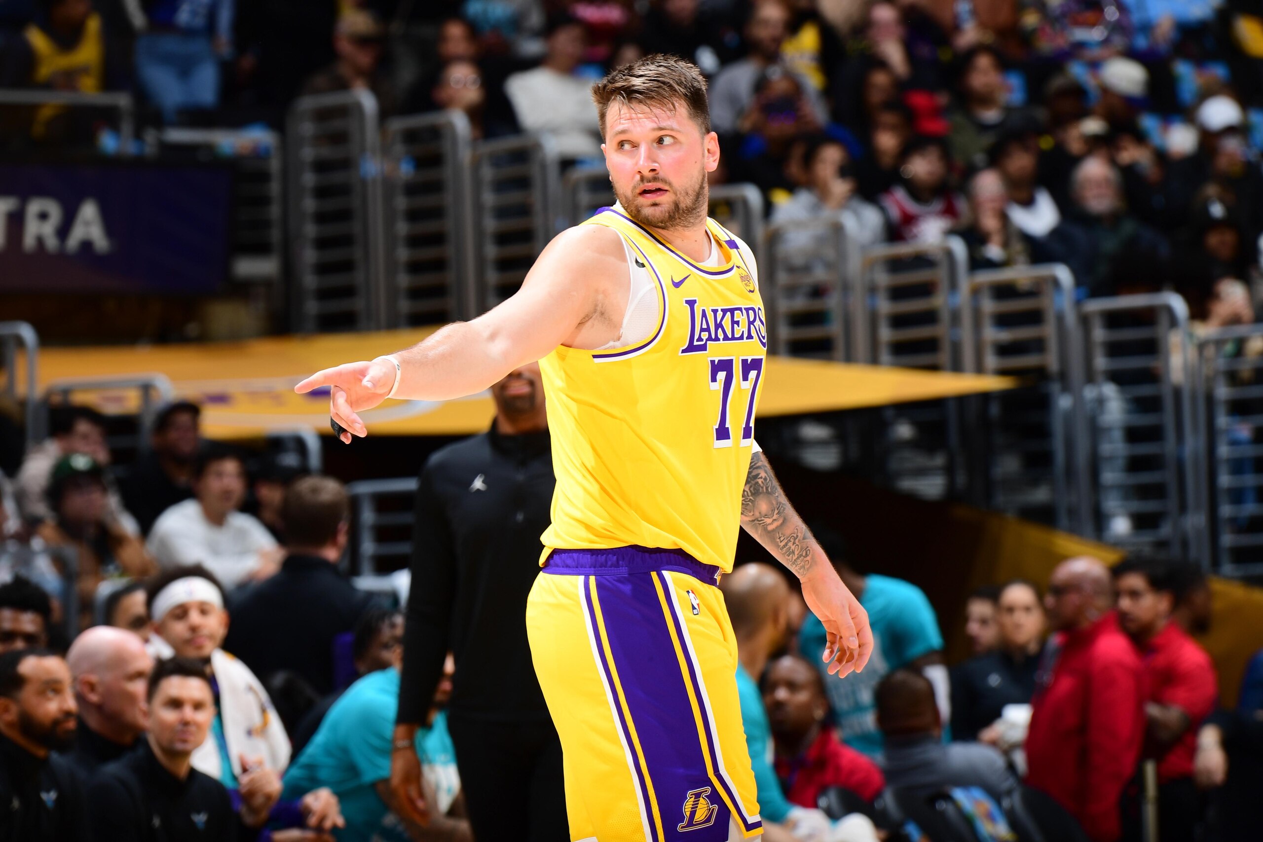 Charlotte Hornets v Los Angeles Lakers Charlotte Hornets v Los Angeles Lakers
