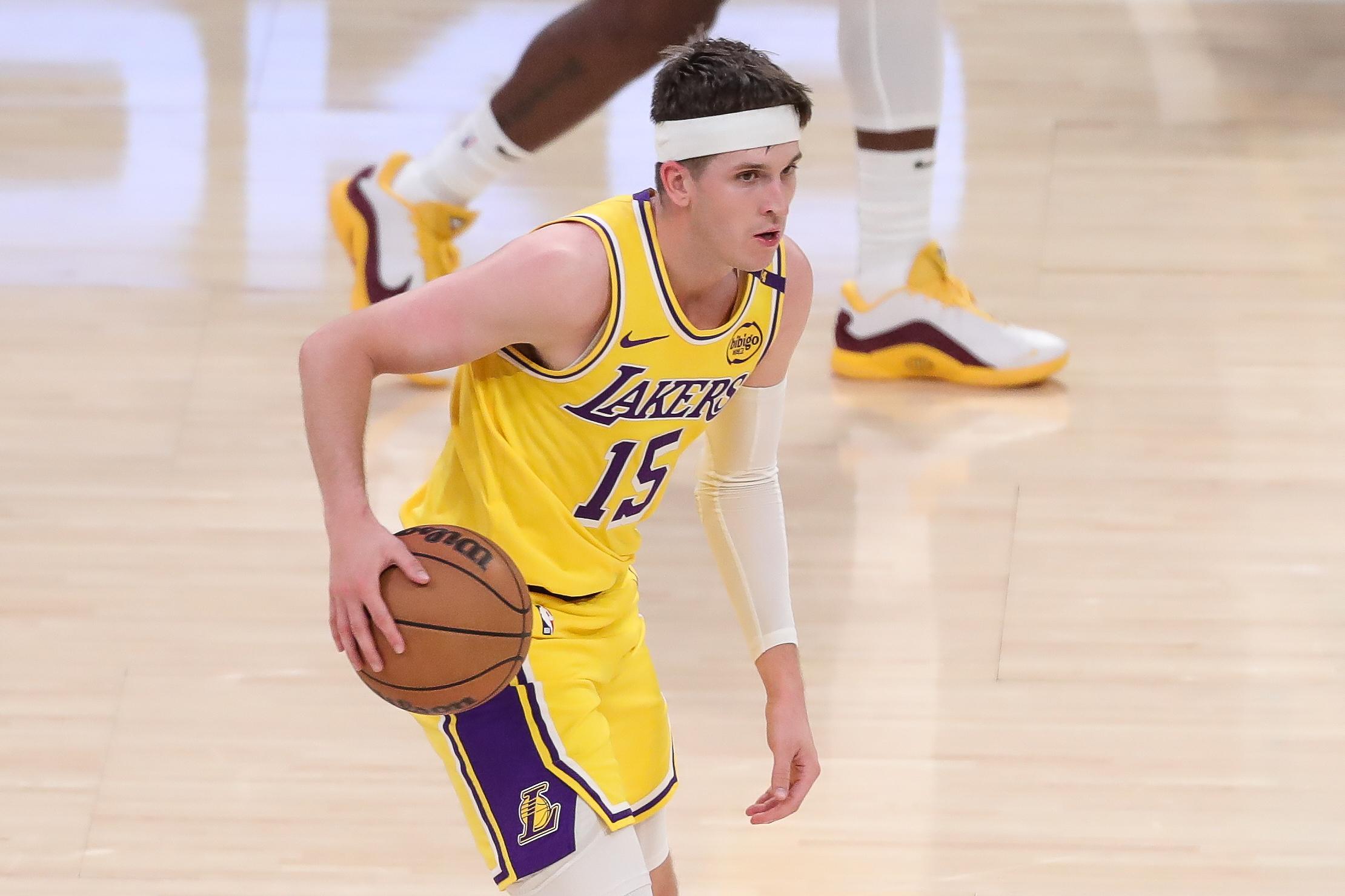 NBA: FEB 19 Hornets at Lakers