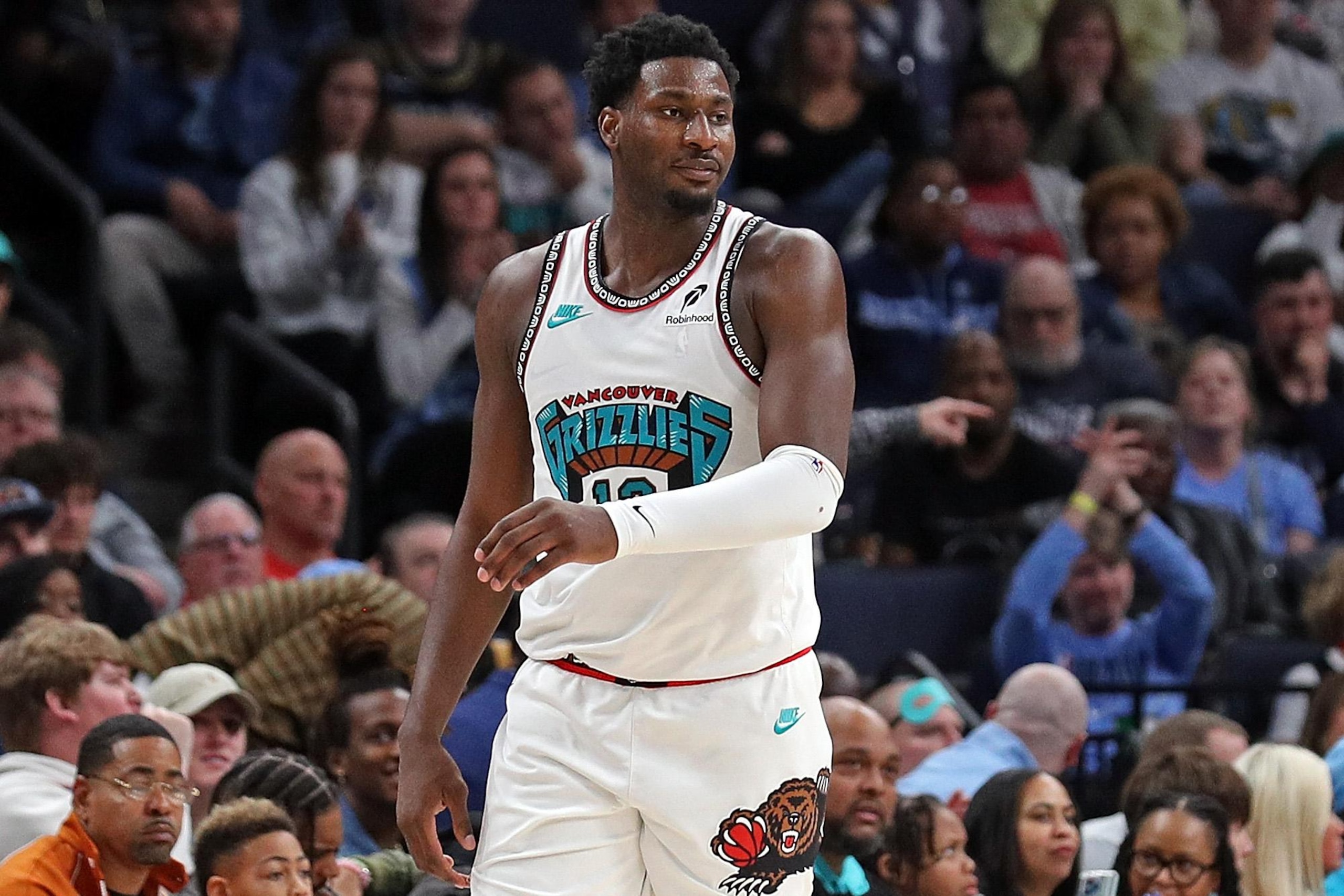 Oklahoma City Thunder v Memphis Grizzlies Oklahoma City Thunder v Memphis Grizzlies