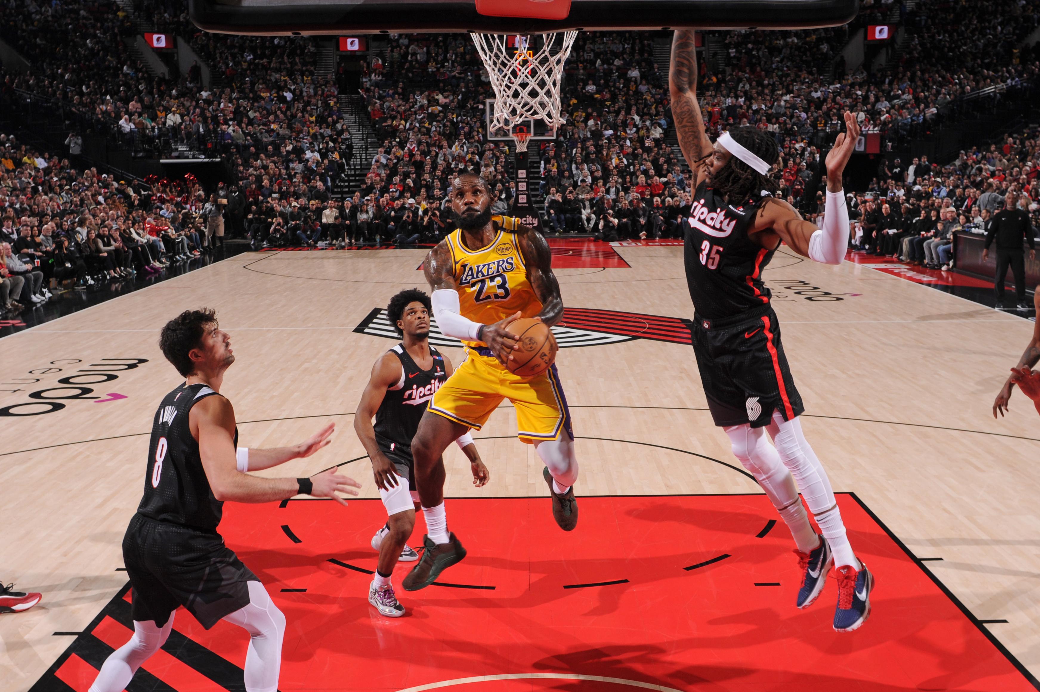 Los Angeles Lakers v Portland Trail Blazers