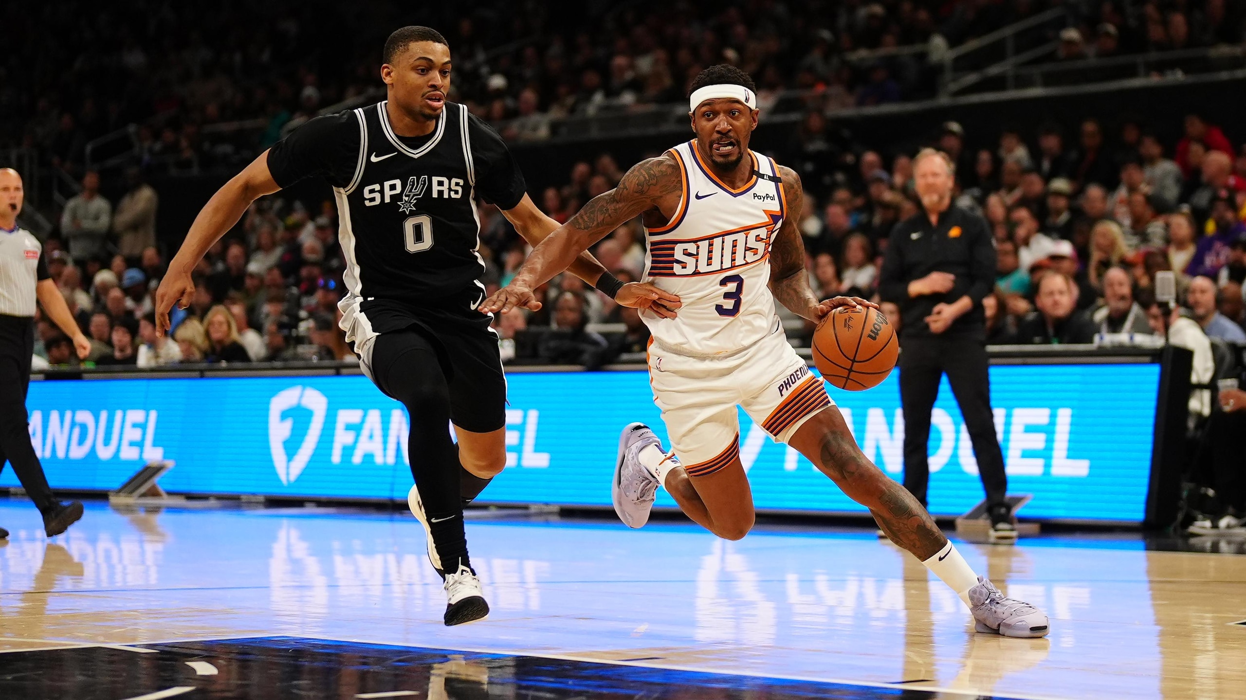 Phoenix Suns v San Antonio Spurs