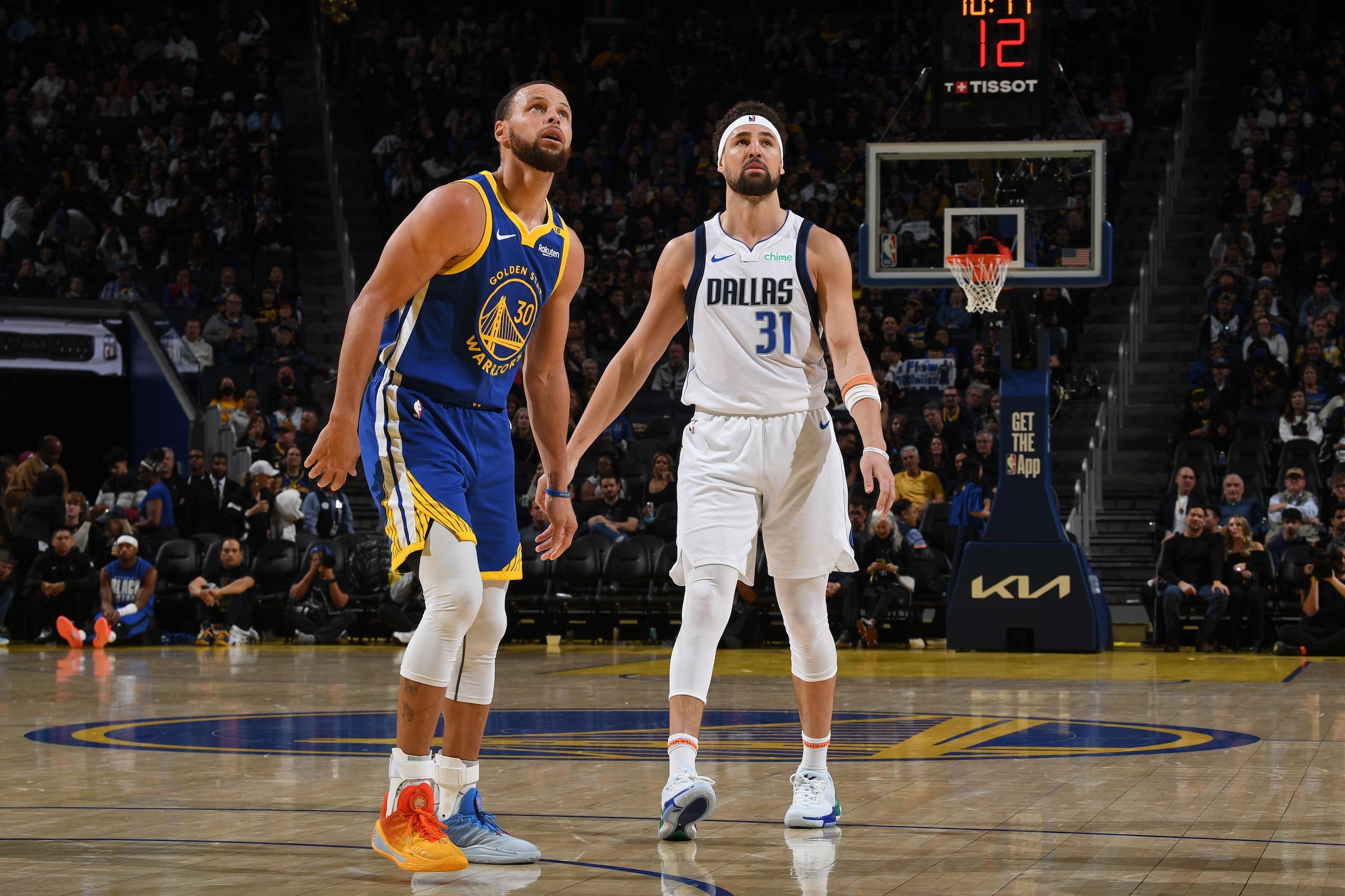 Dallas Mavericks v Golden State Warriors Dallas Mavericks v Golden State Warriors