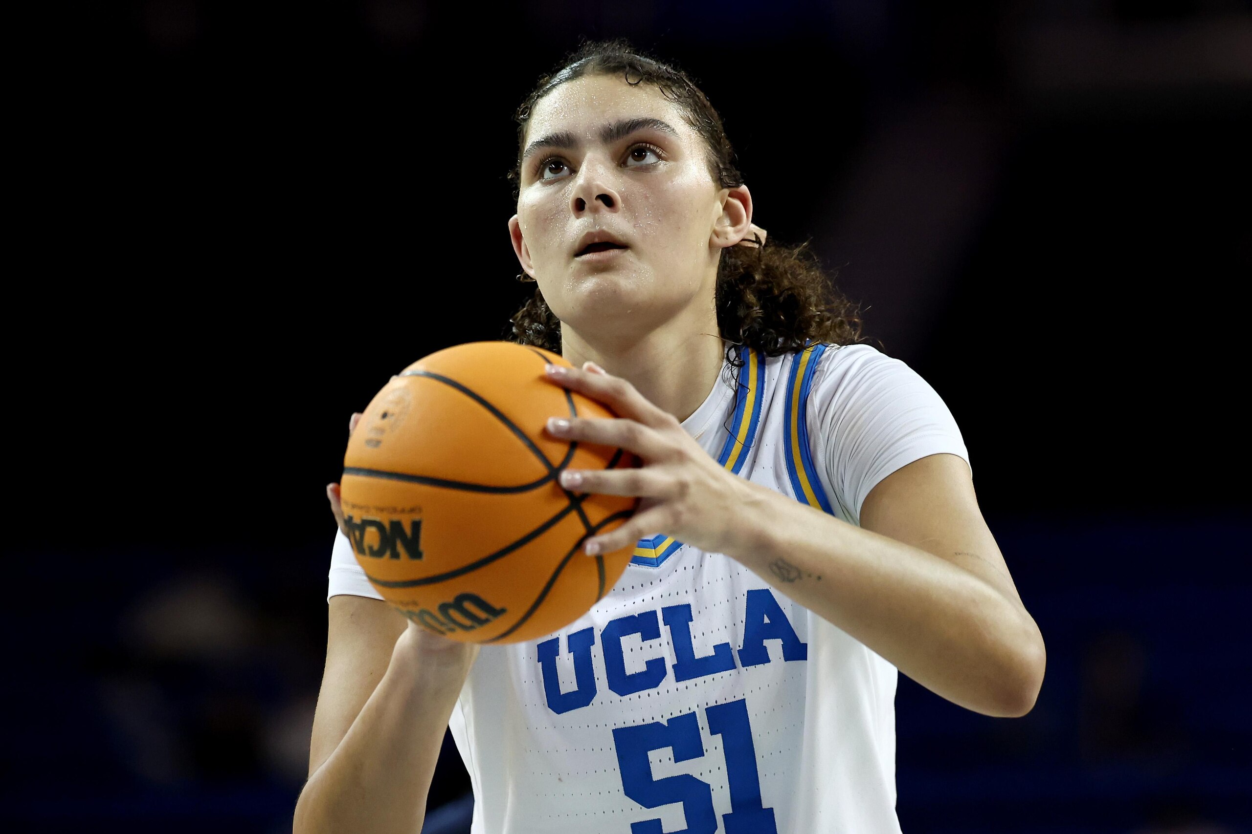 Illinois v UCLA