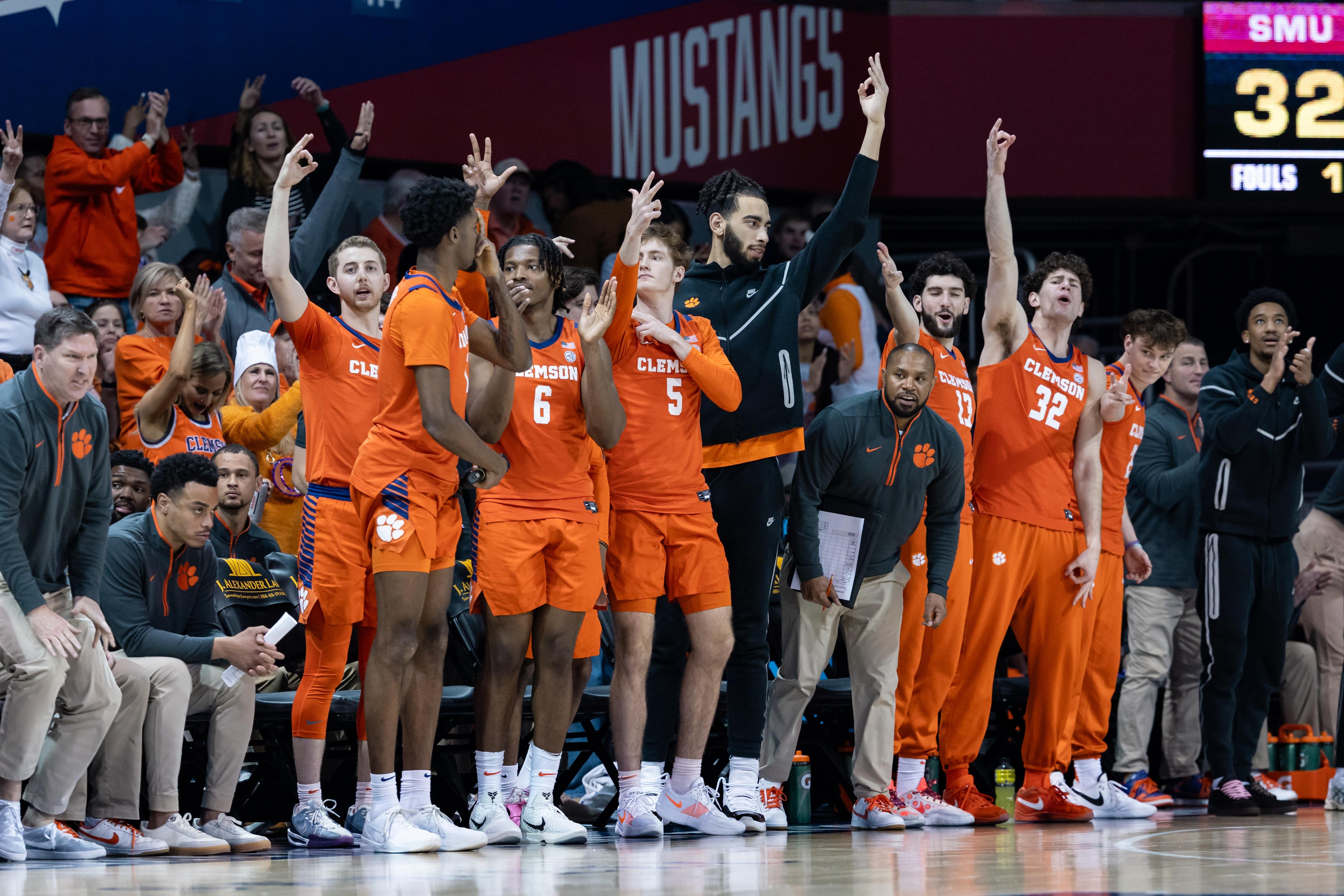 COLLEGE BASKETBALL: FEB 22 Clemson at SMU
