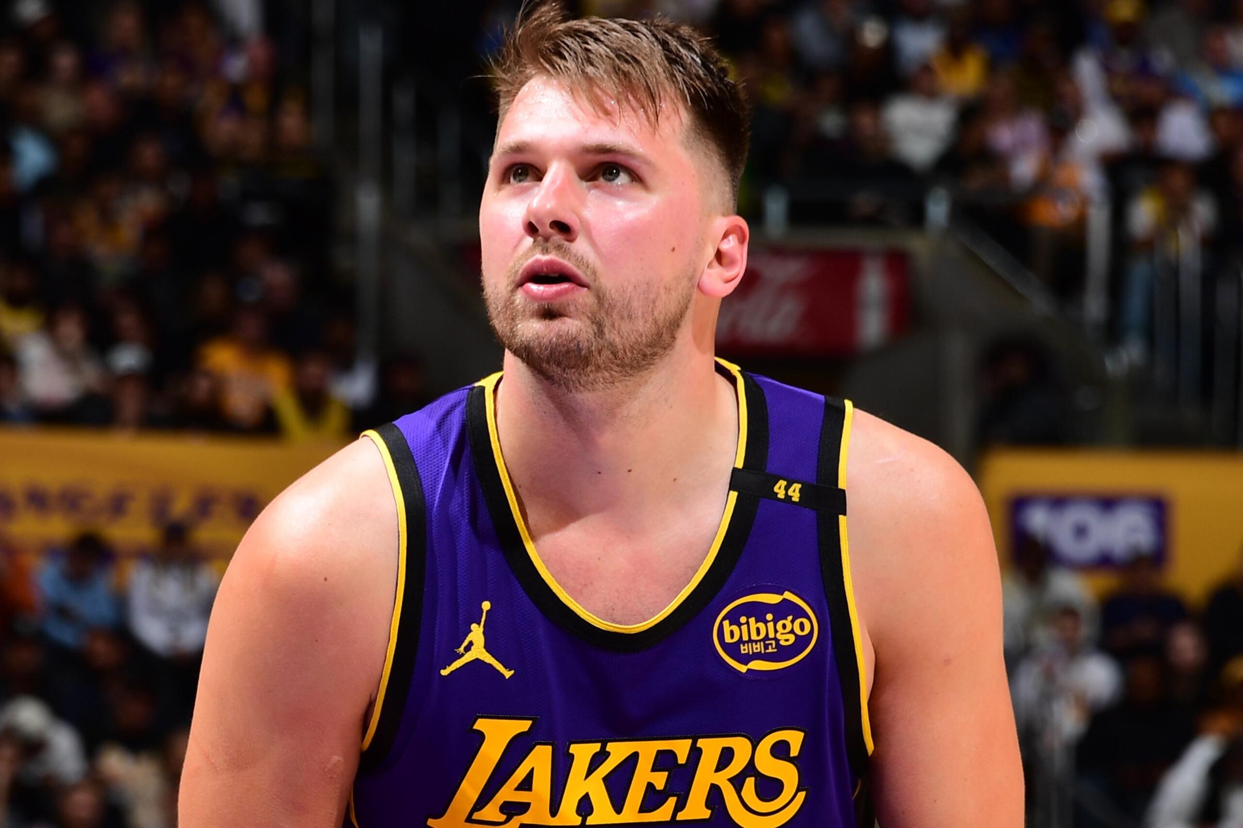 Dallas Mavericks v Los Angeles Lakers