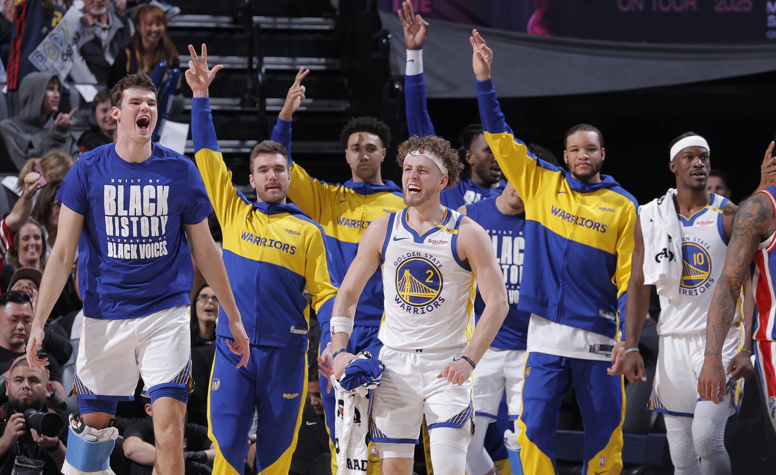 Golden State Warriors v Sacramento Kings Golden State Warriors v Sacramento Kings