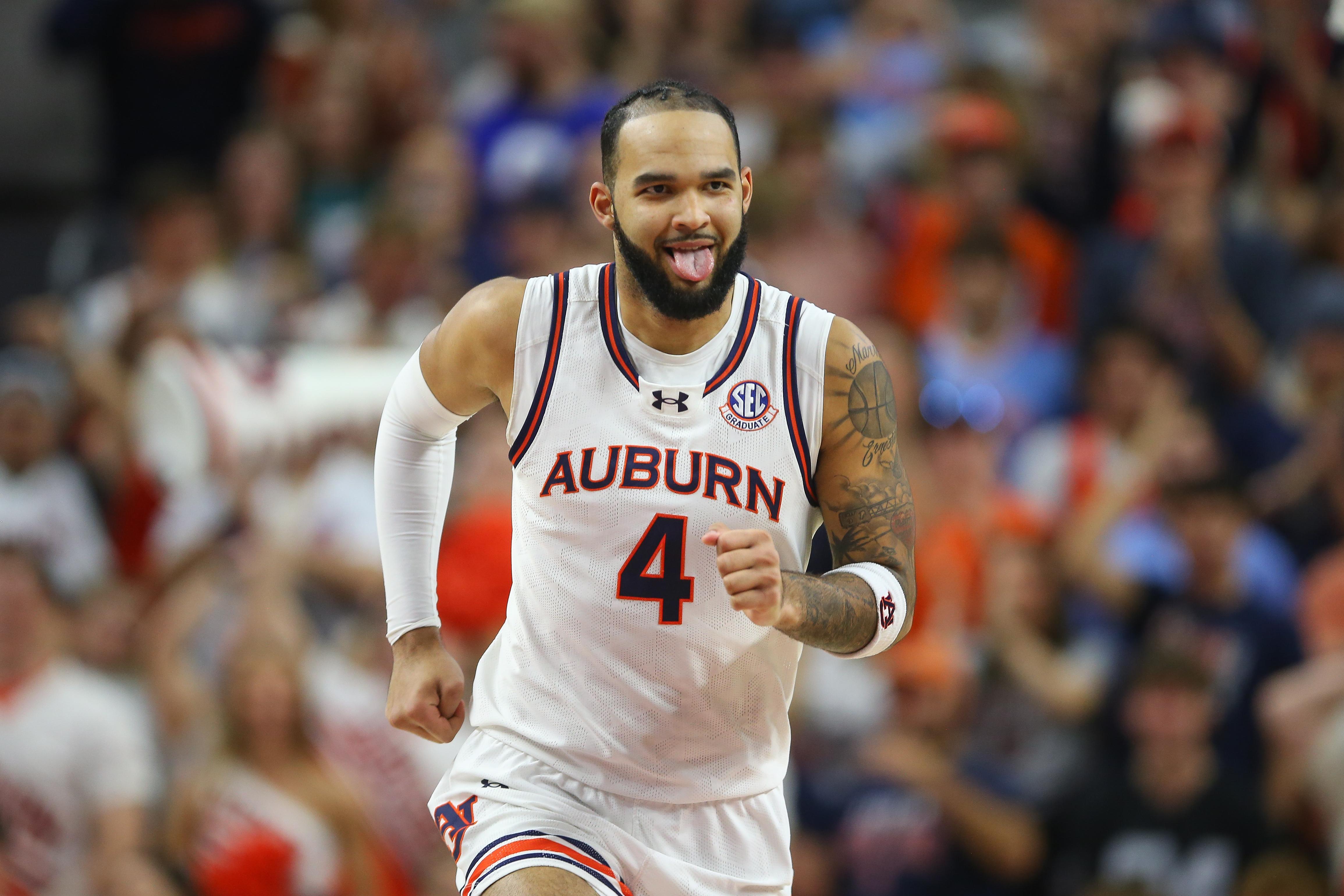 Ole Miss v Auburn