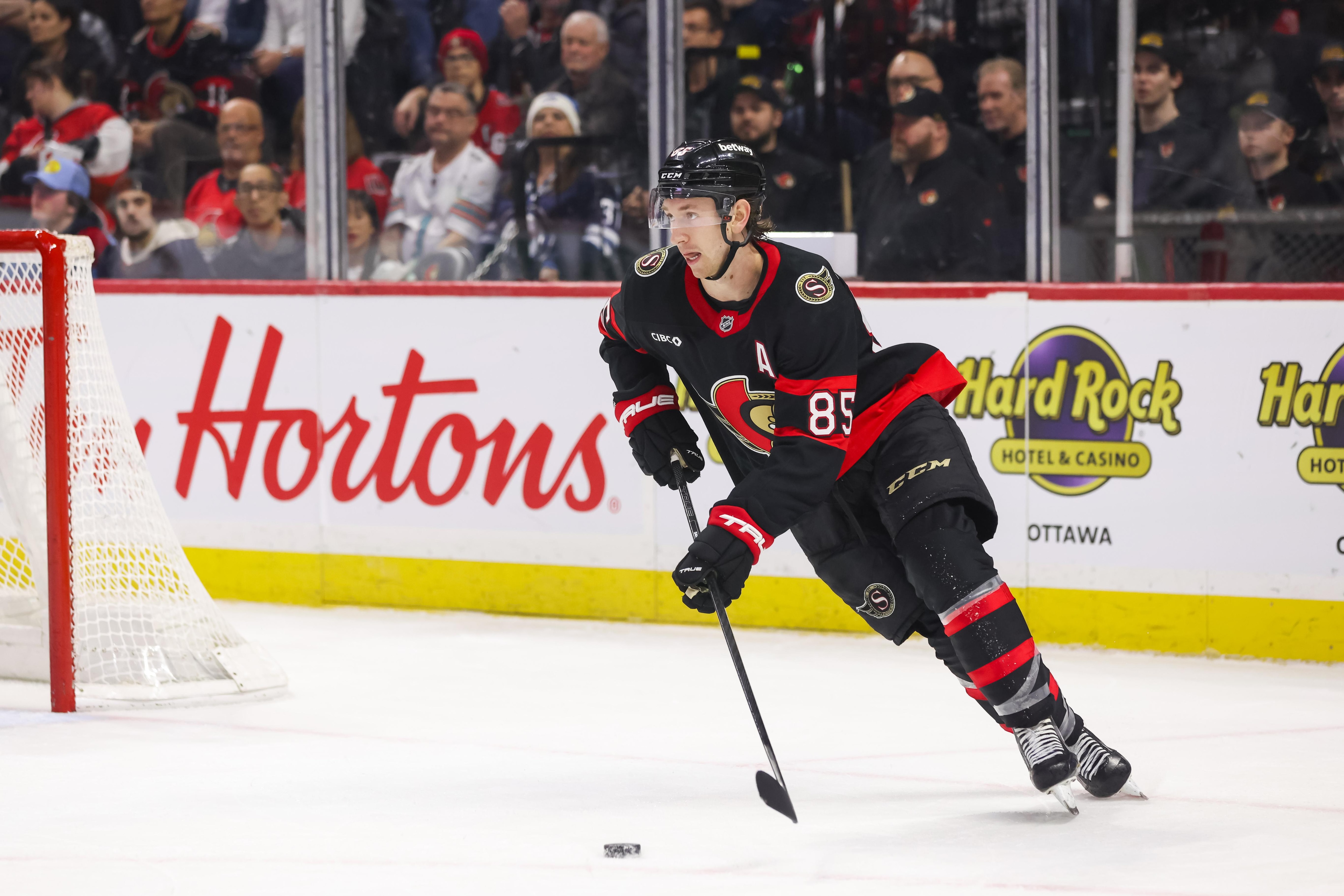 NHL: FEB 26 Jets at Senators
