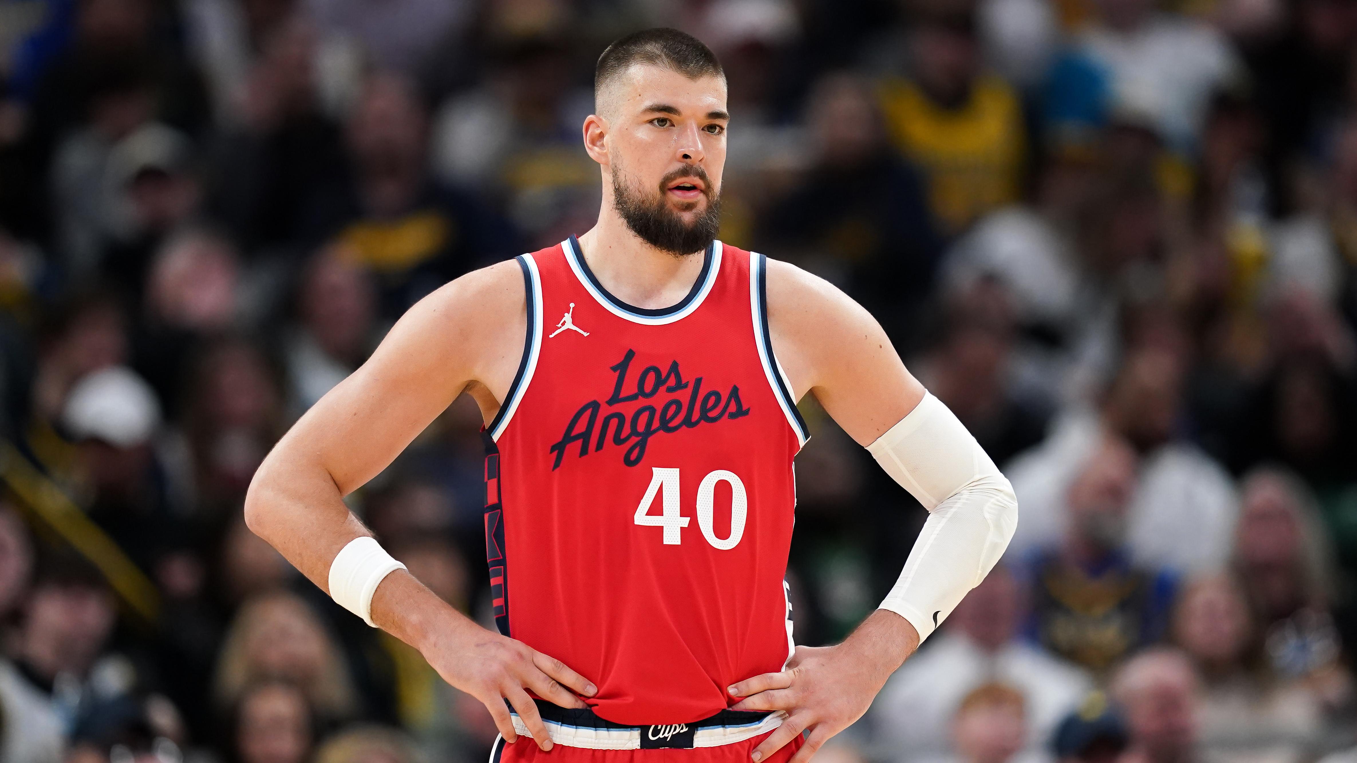 Los Angeles Clippers v Indiana Pacers