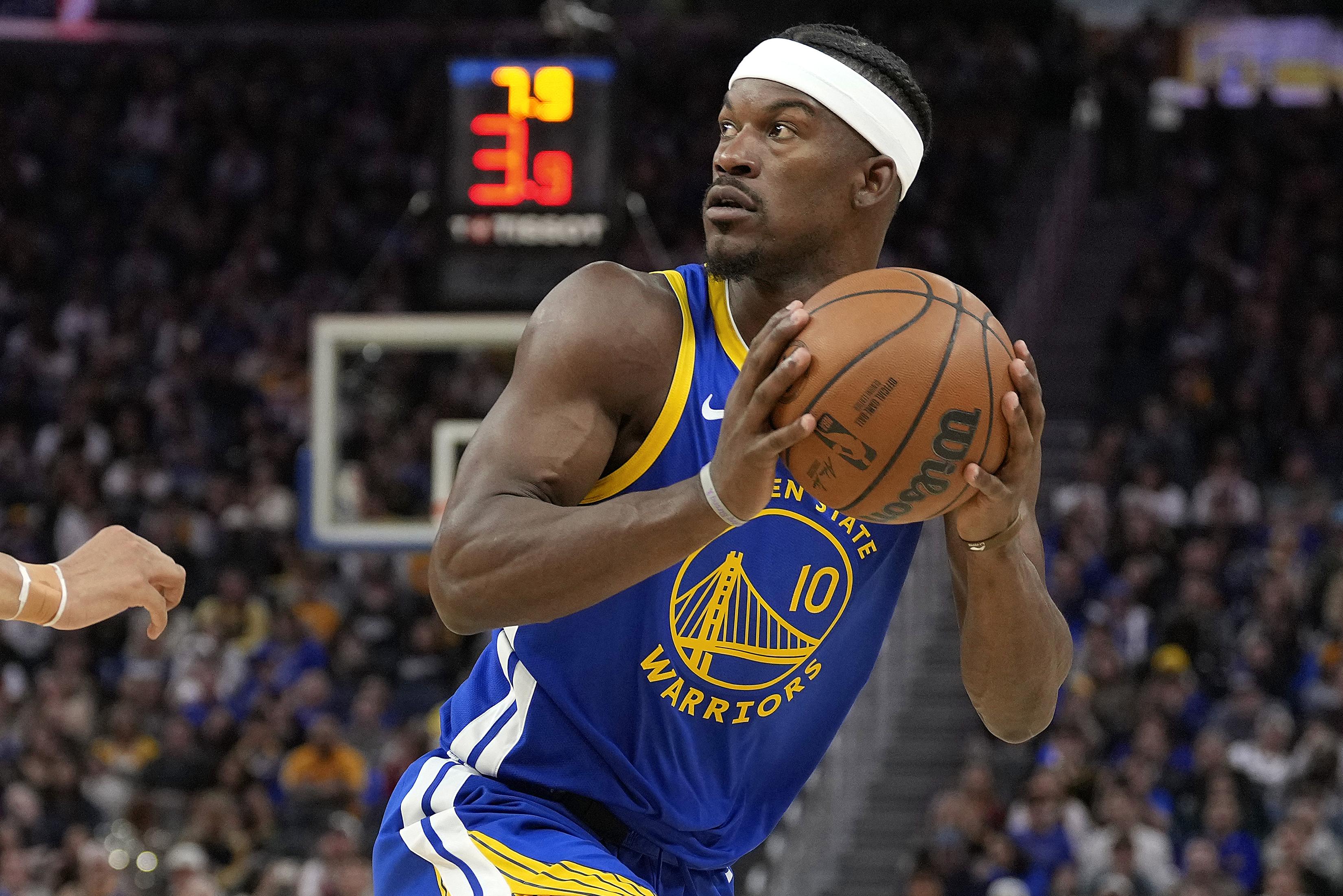 Dallas Mavericks v Golden State Warriors