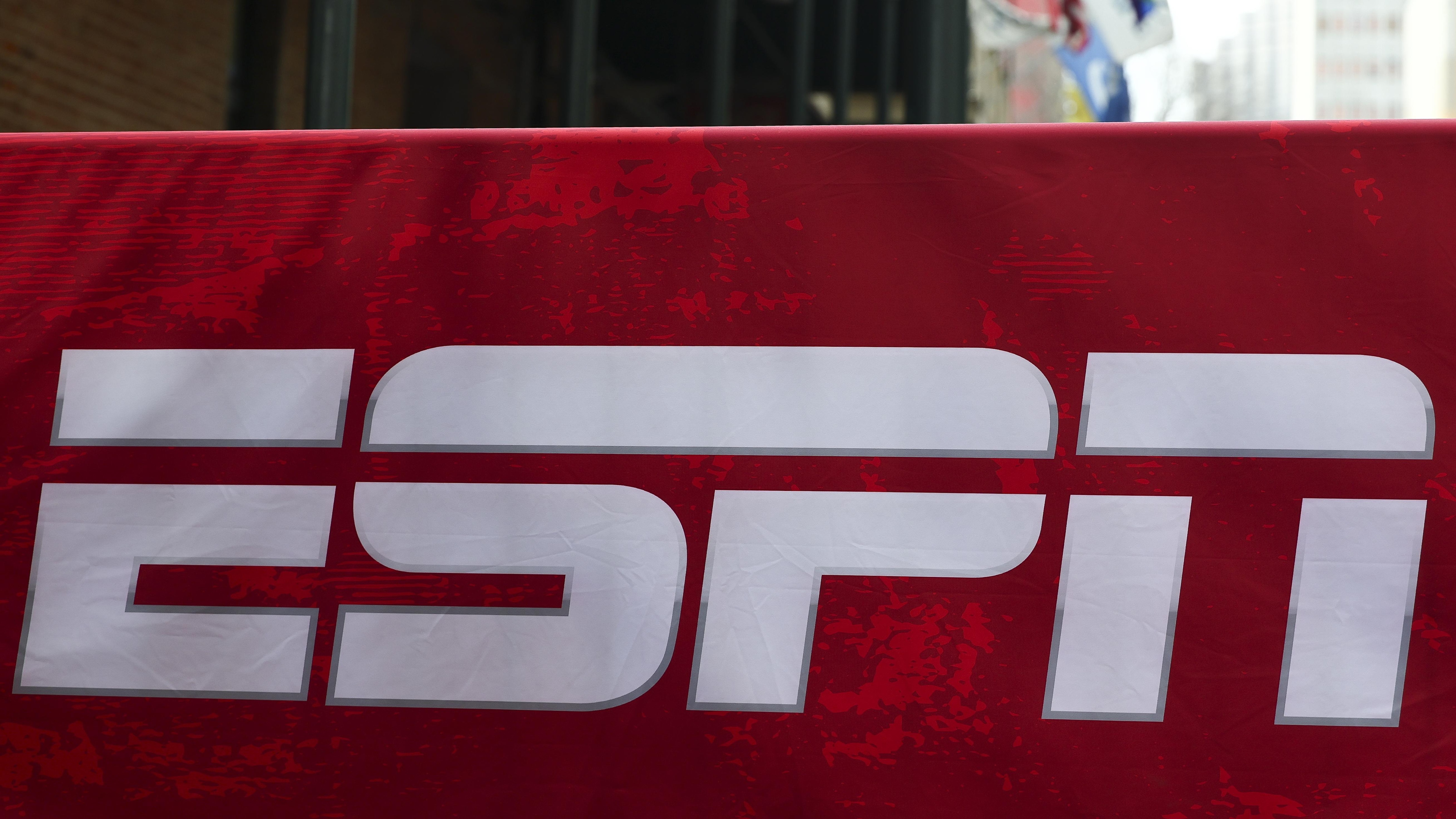 ESPN Acquires NFL Network, RedZone Channel, More in Exchange for 10% Equity Stake