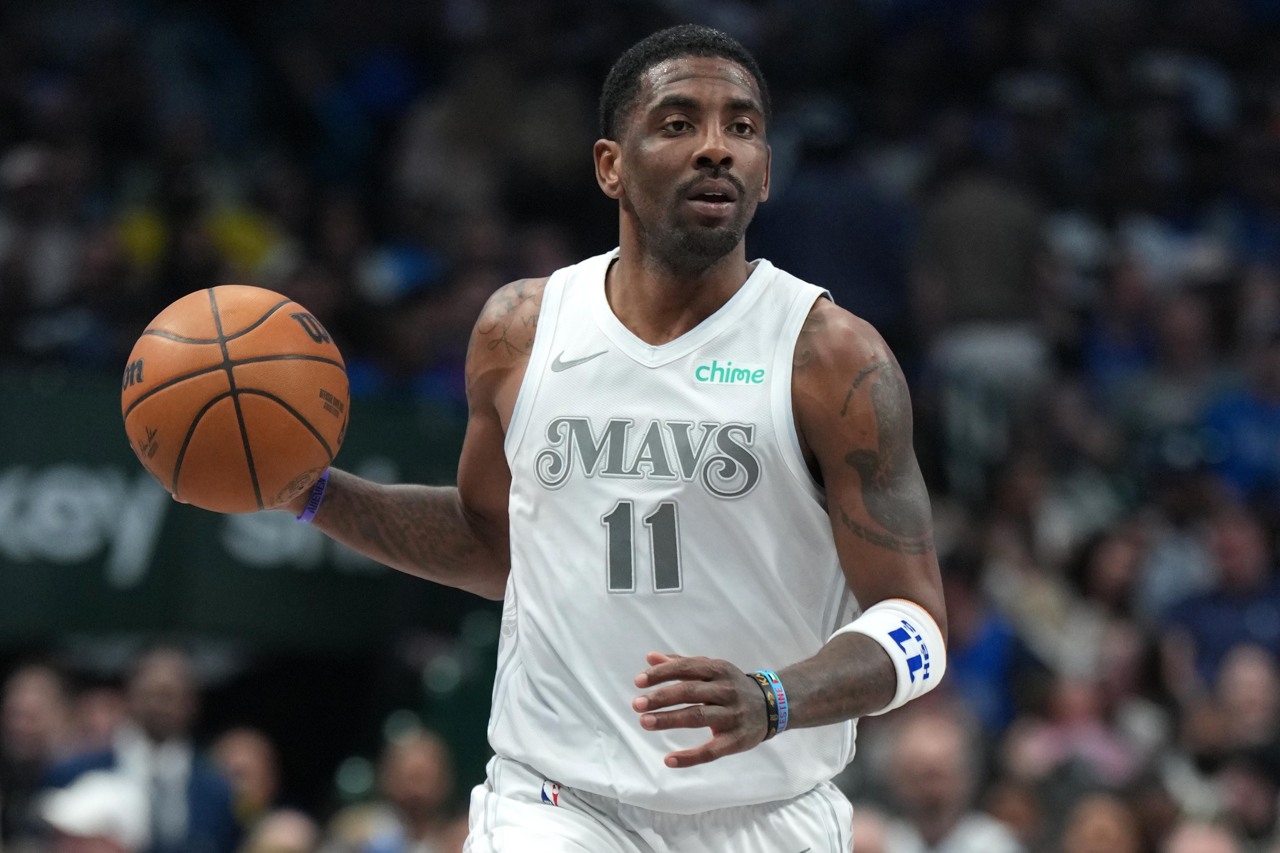 Milwaukee Bucks v Dallas Mavericks