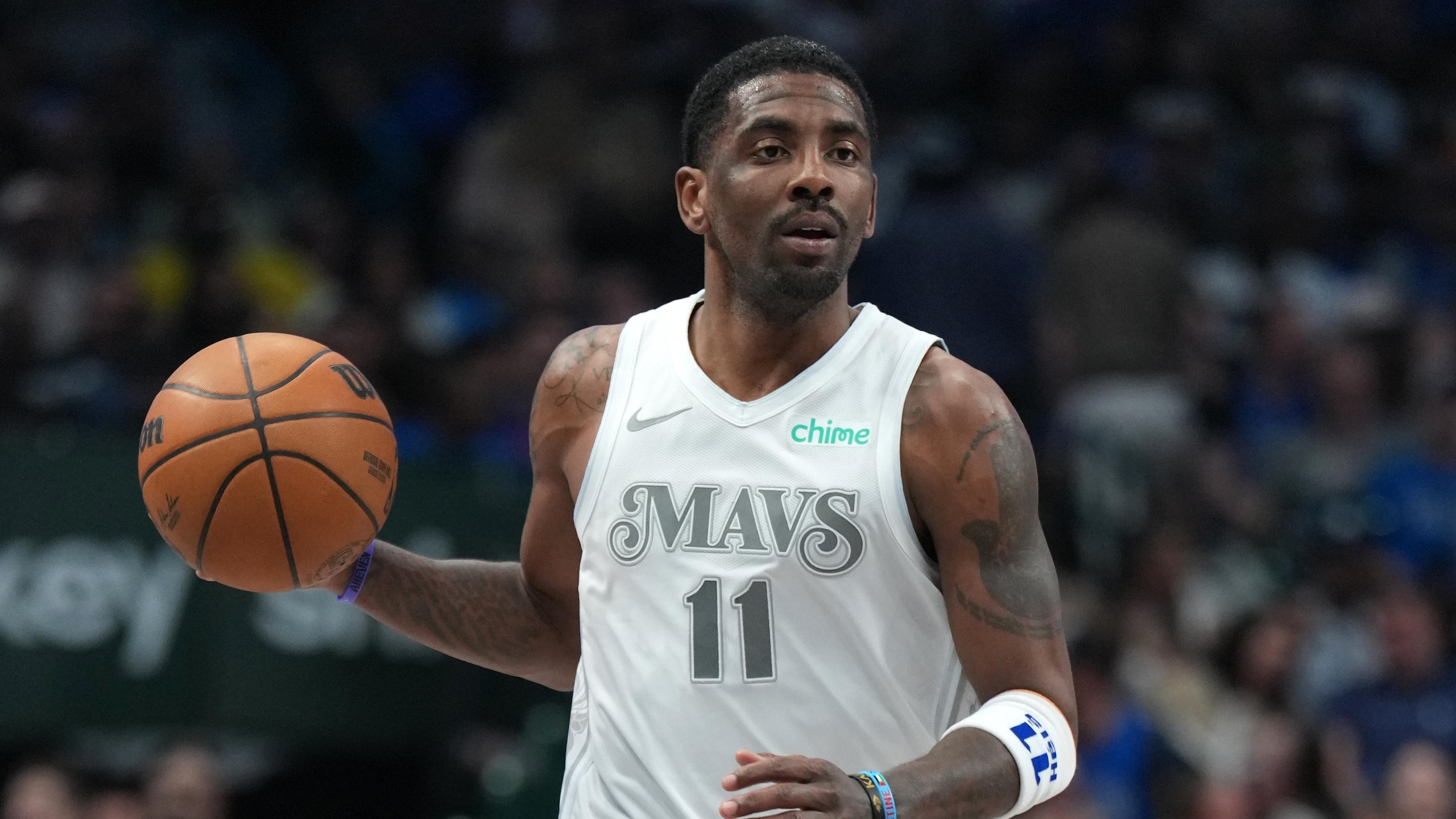 Milwaukee Bucks v Dallas Mavericks