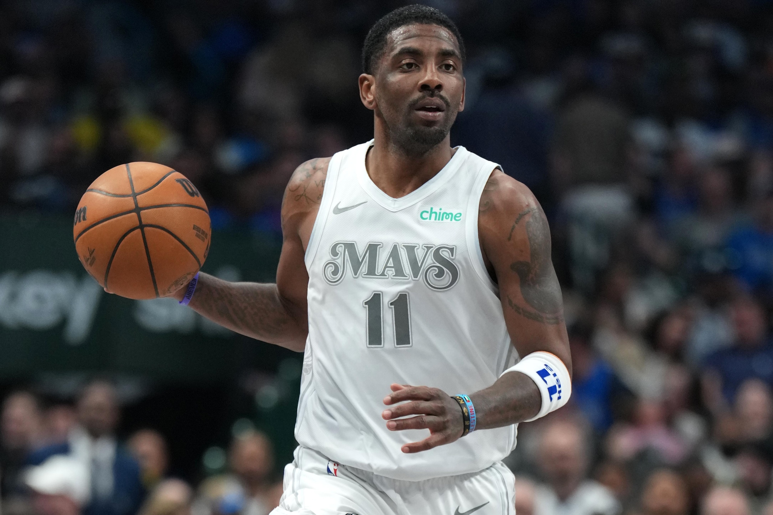 Milwaukee Bucks v Dallas Mavericks