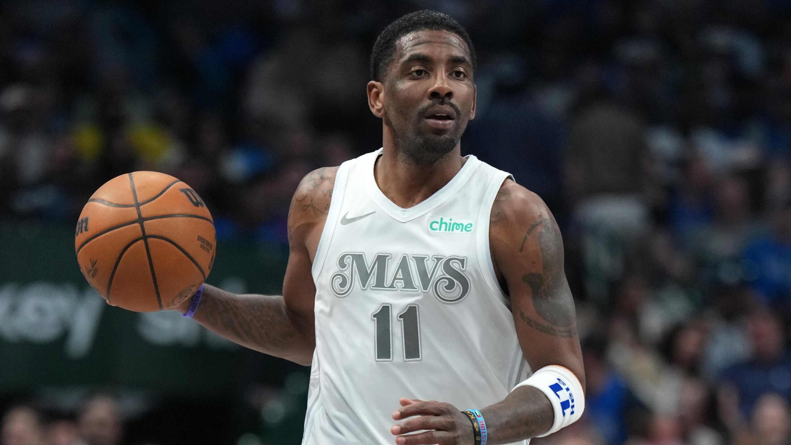 Milwaukee Bucks v Dallas Mavericks