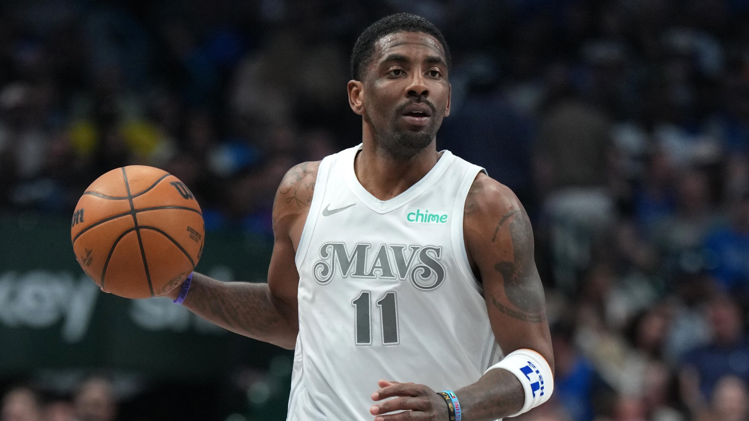 Milwaukee Bucks v Dallas Mavericks