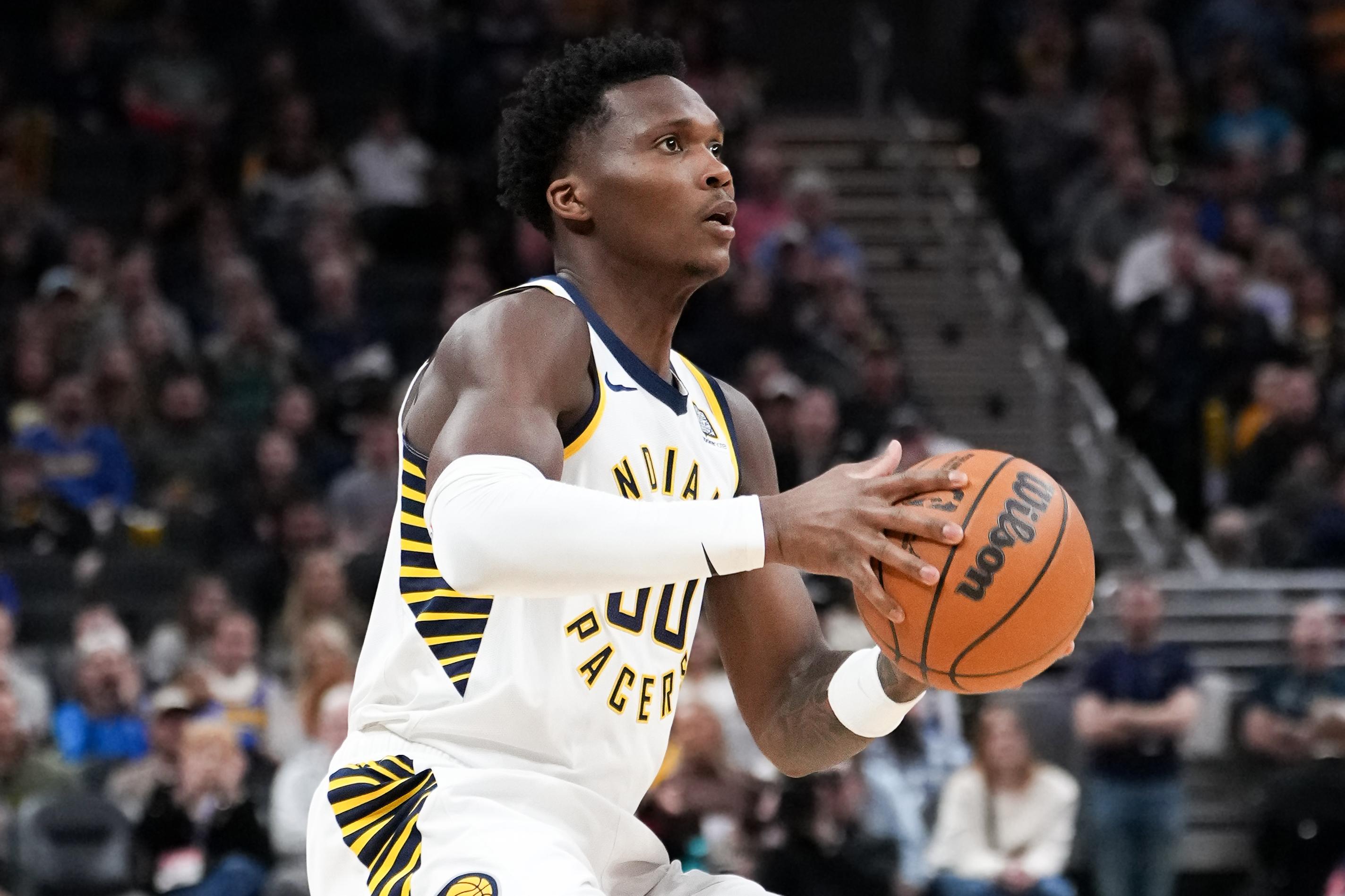 Toronto Raptors v Indiana Pacers