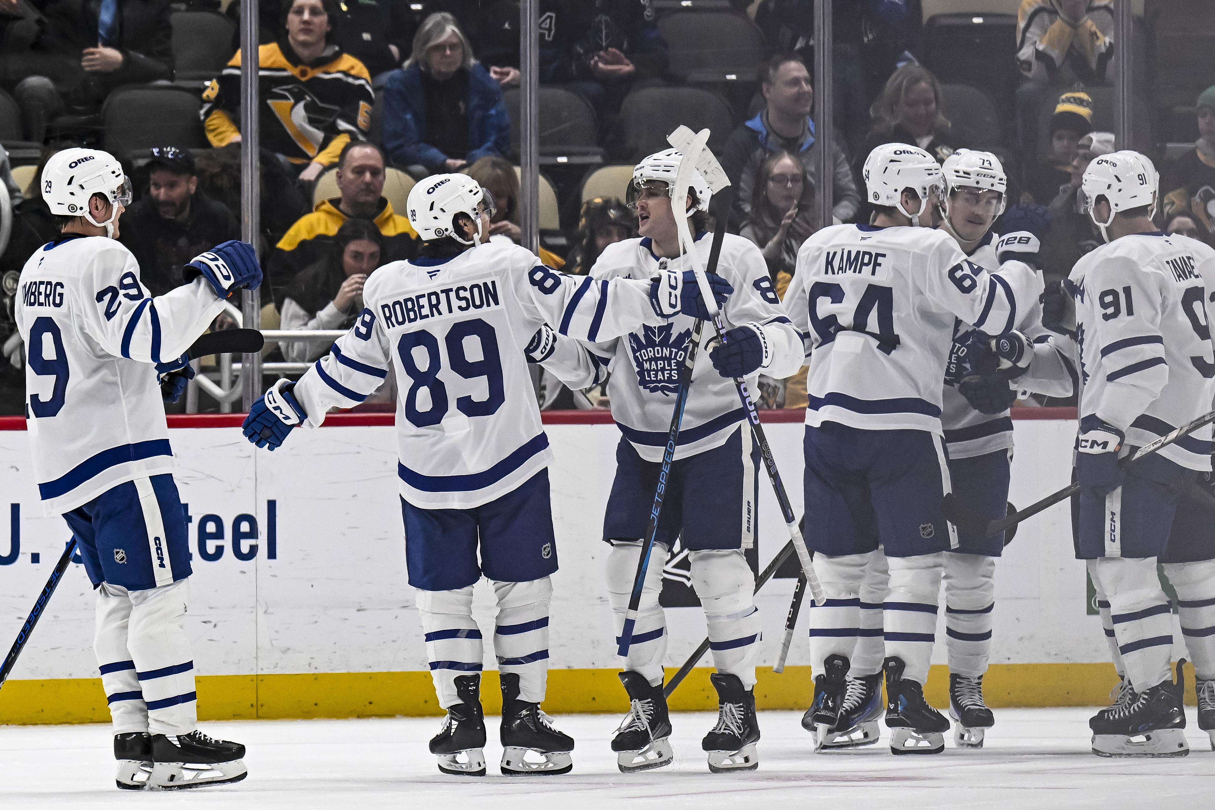 NHL: MAR 02 Maple Leafs at Penguins